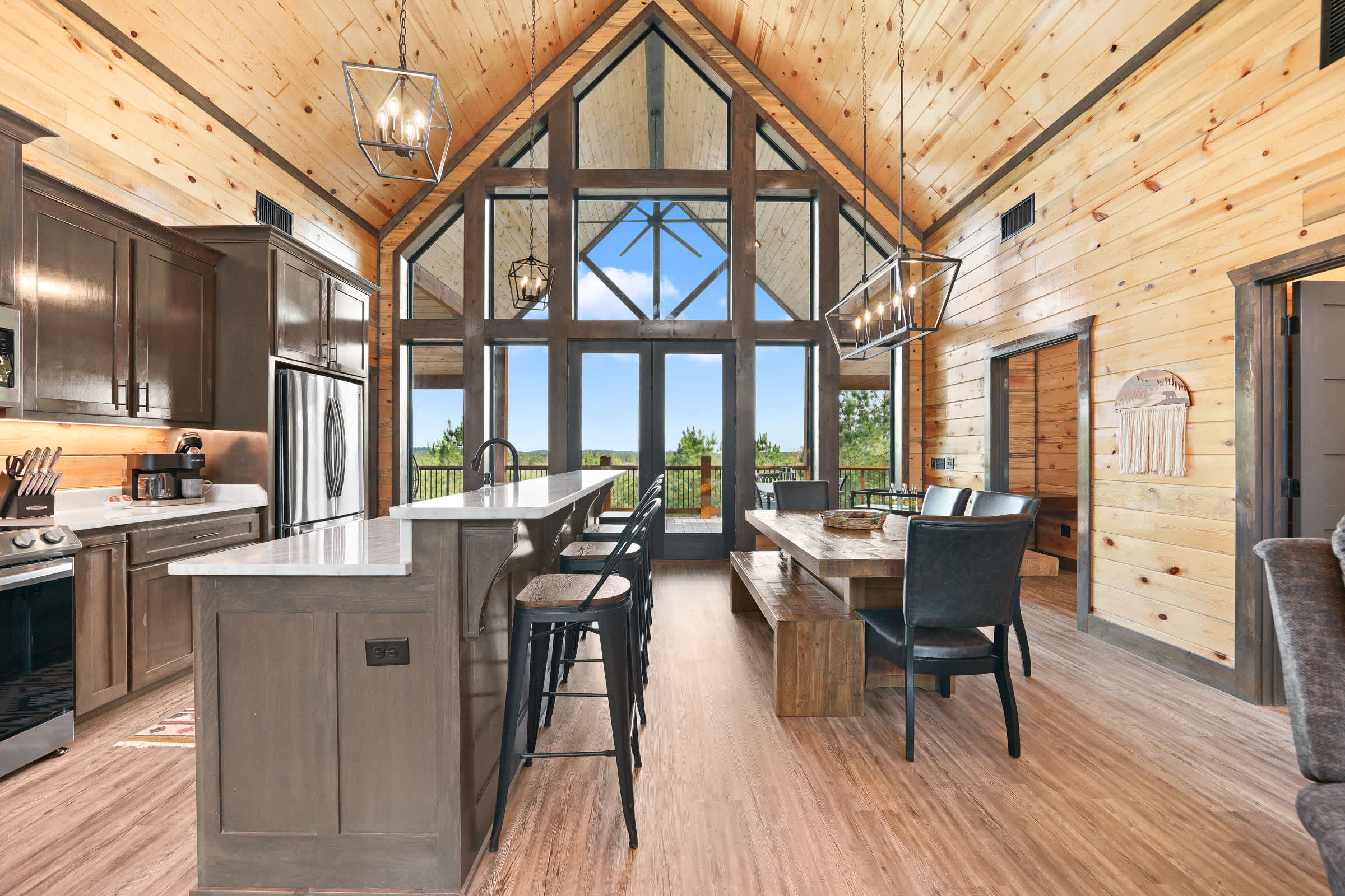 New! Cave Table Road! Fun Views! Hot Tub! Firepit!