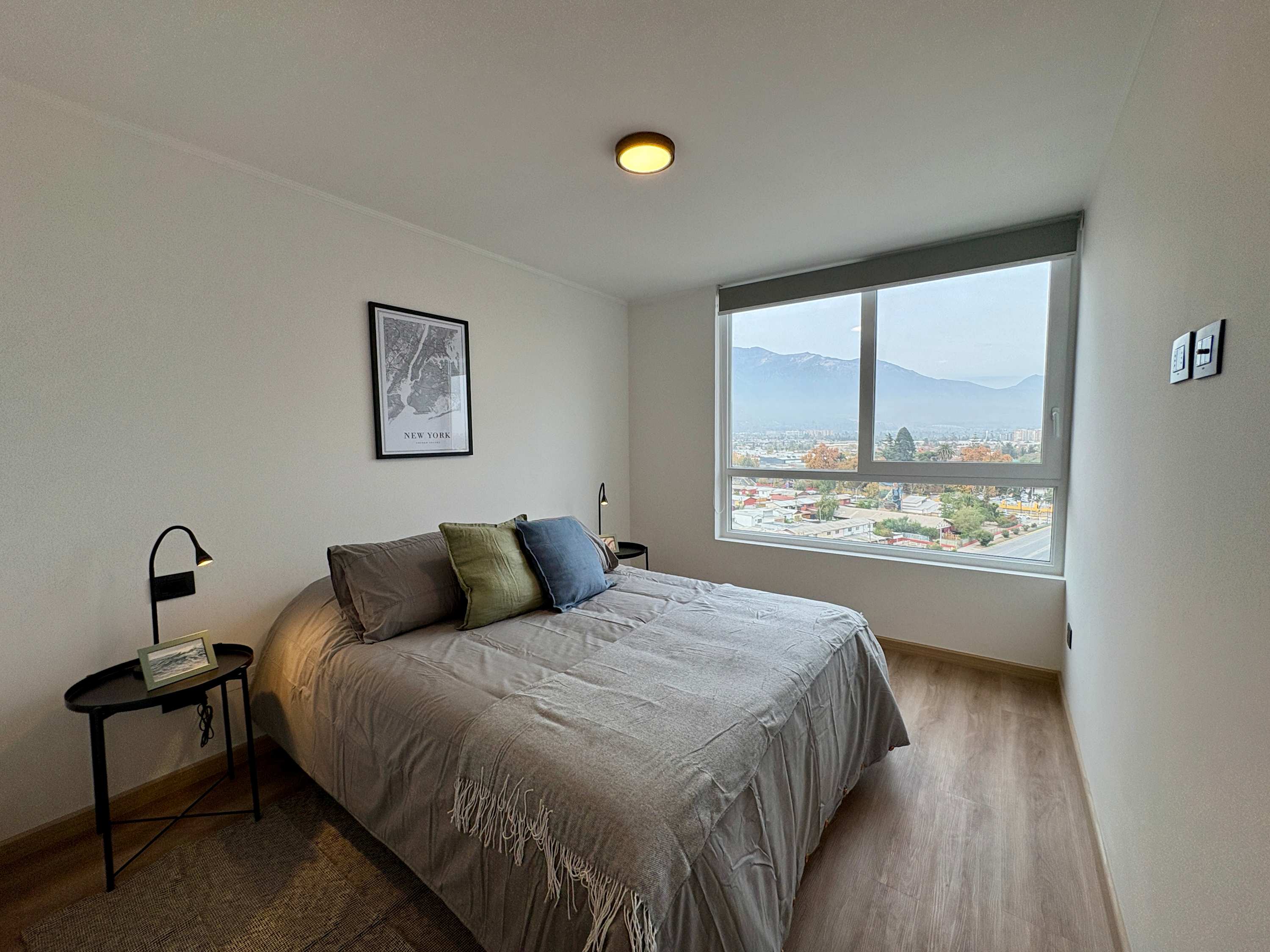 2BR Andes View - Parking, Pool & Metro