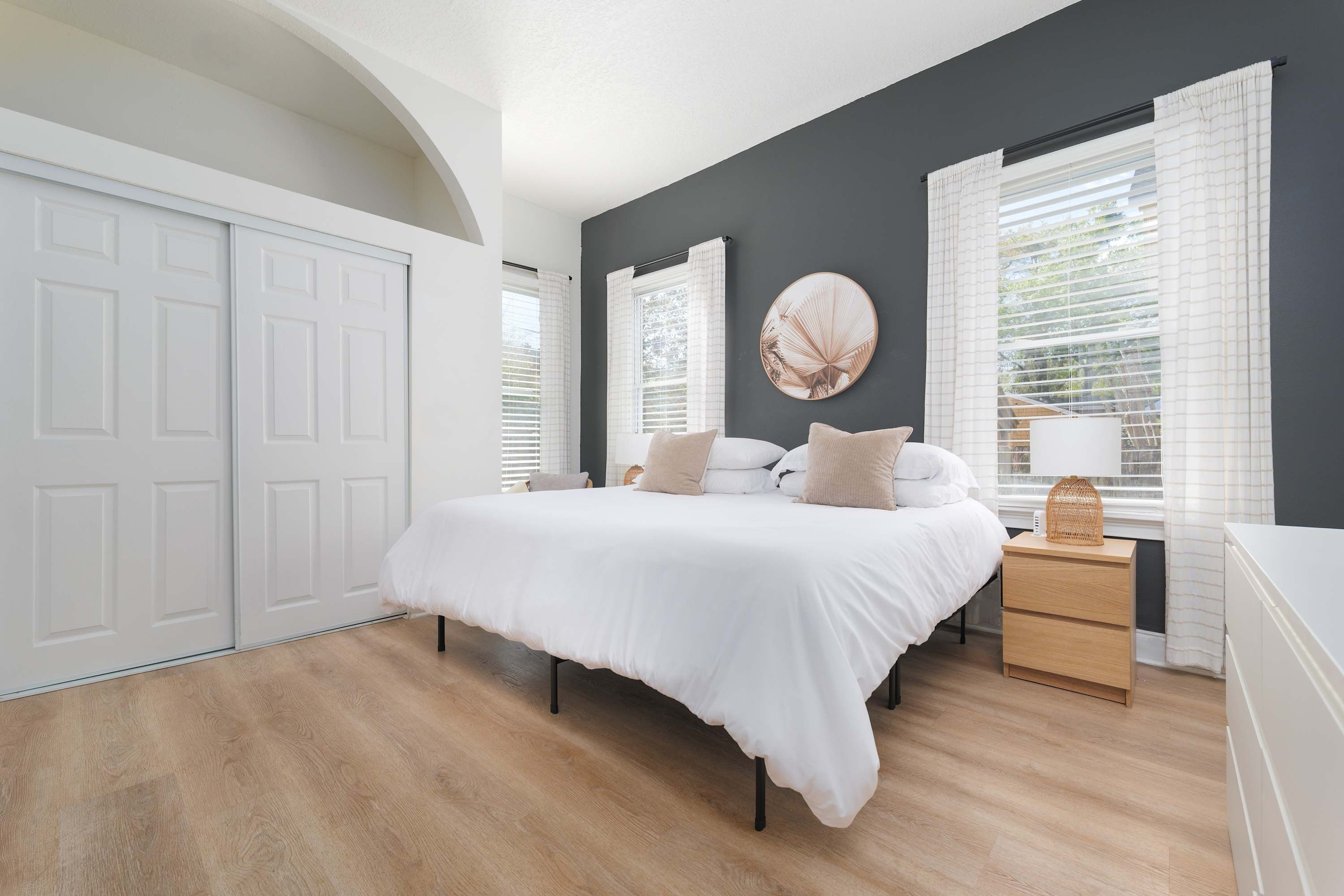 The Hearth | Main St | Near VyStar Arena — photo 10