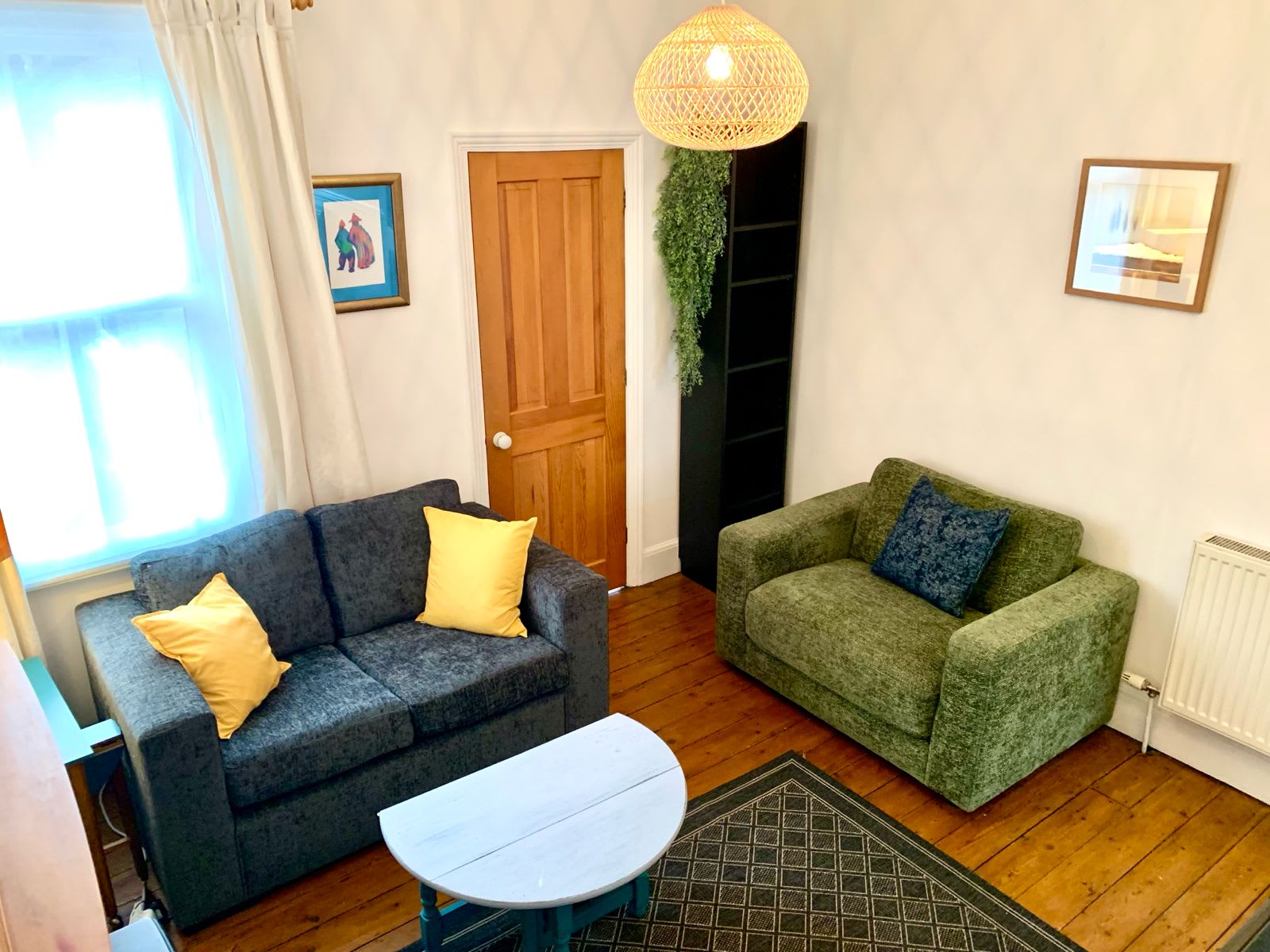 Hot Tub Retreat: Stylish Cambridge Home Near City Centre — Cambridge, England — vacation rental