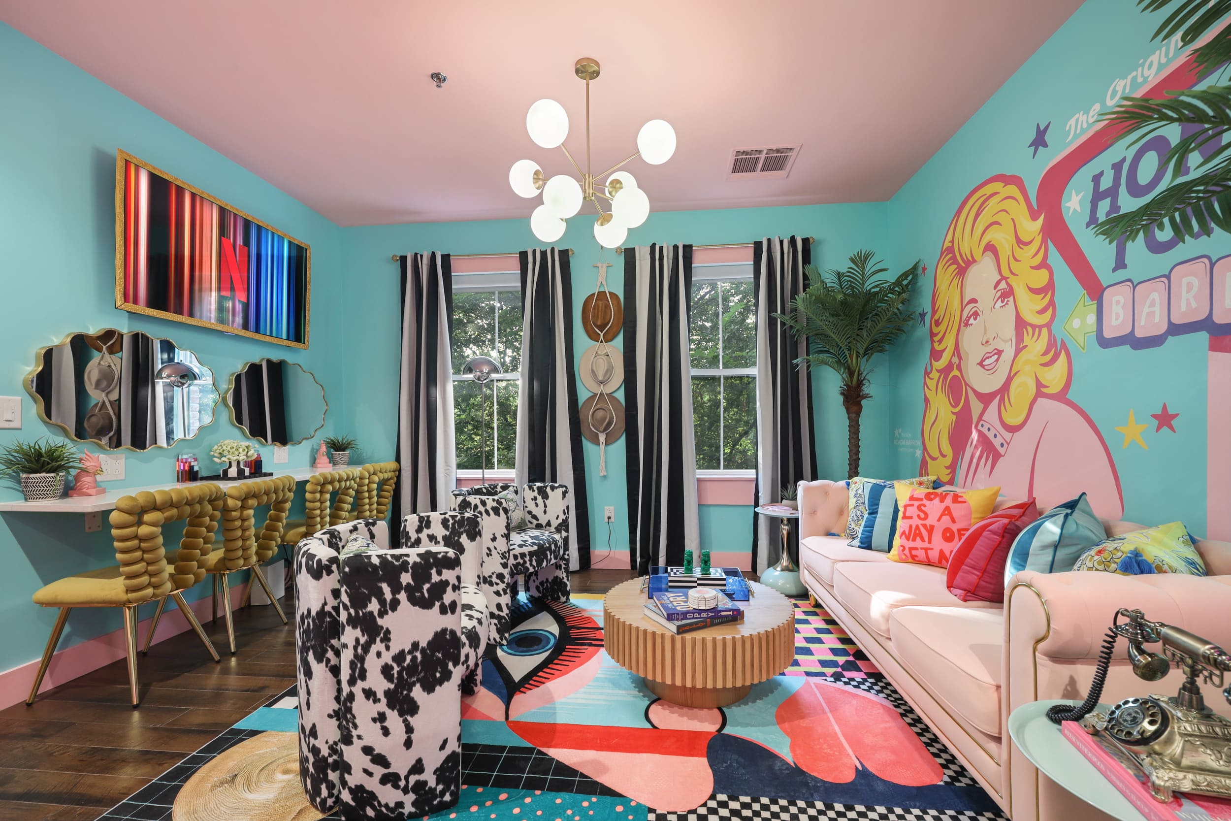 Pink Cowgirl Pad · Sleeps 6 · Midtown Nashville