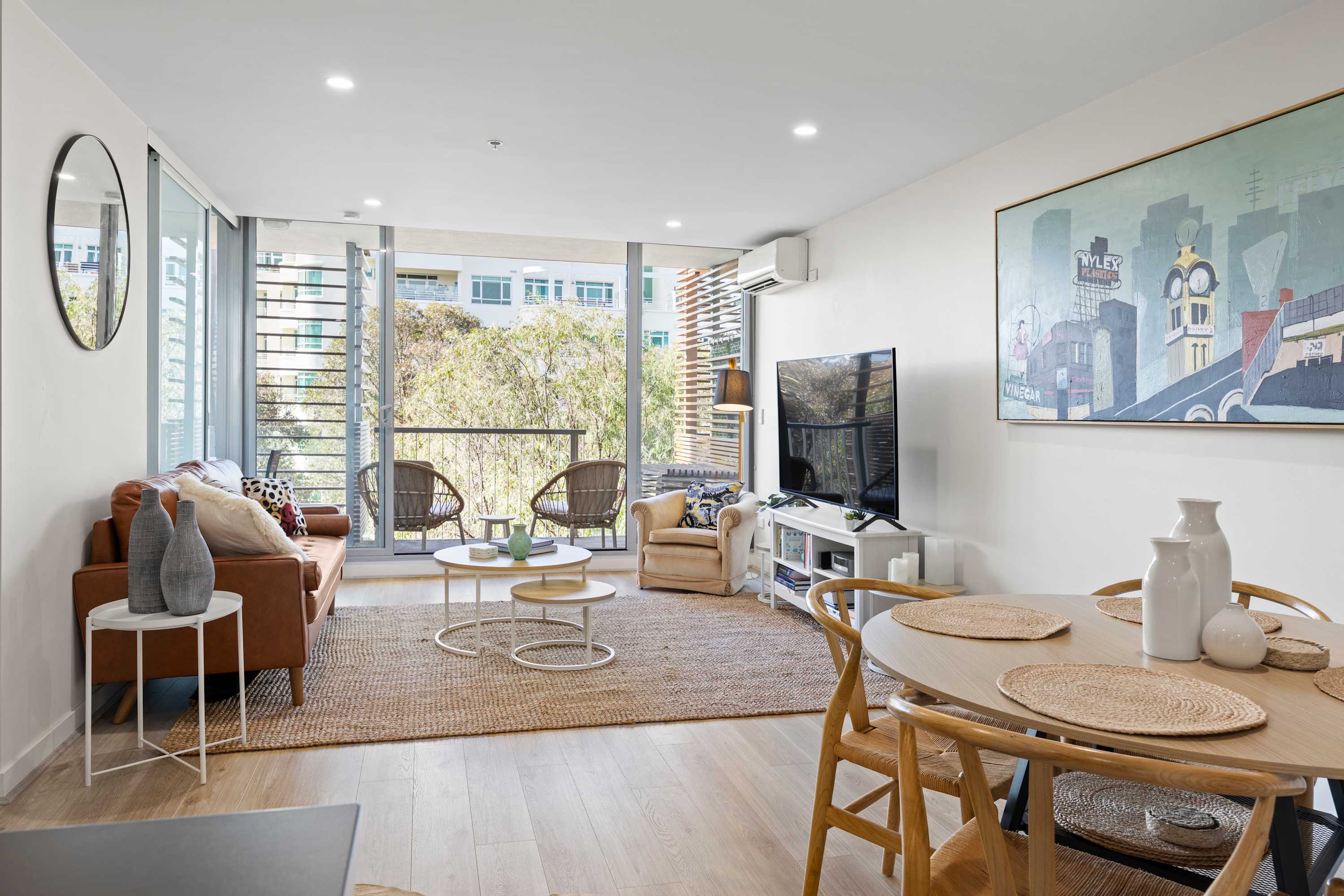 North Edit – Port Melbourne Beachside