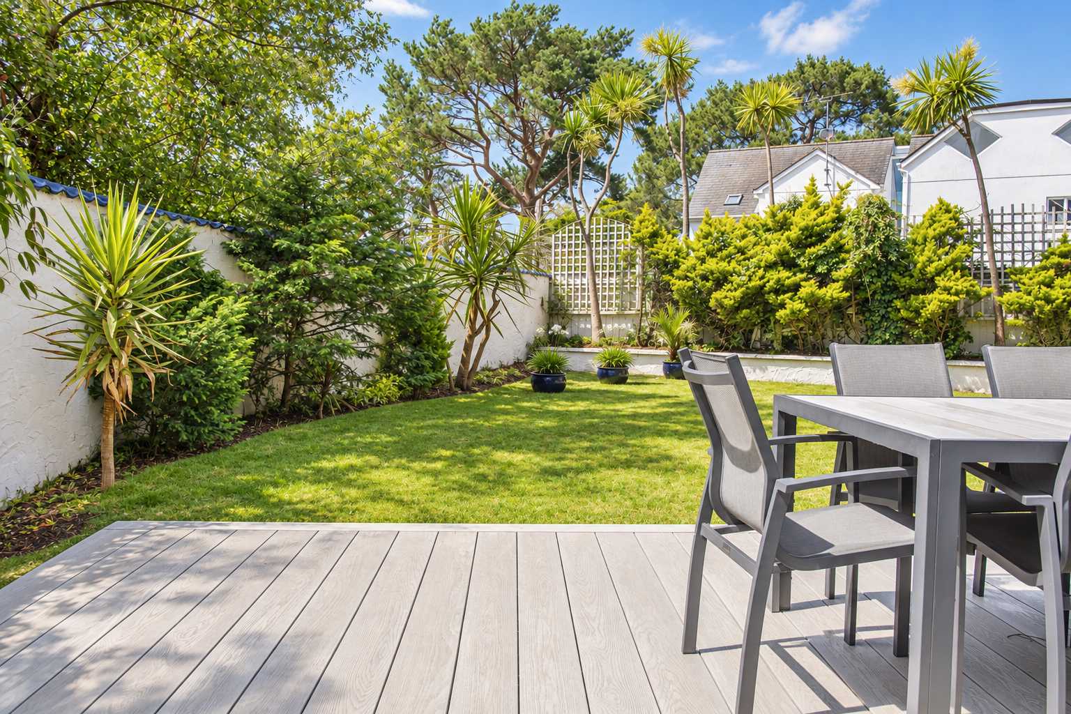 High Tides Elegant 5-Bed Villa & Hot Tub Sandbanks in 48A Banks Road BH13 7QF - Property image 36 - VivreStays
