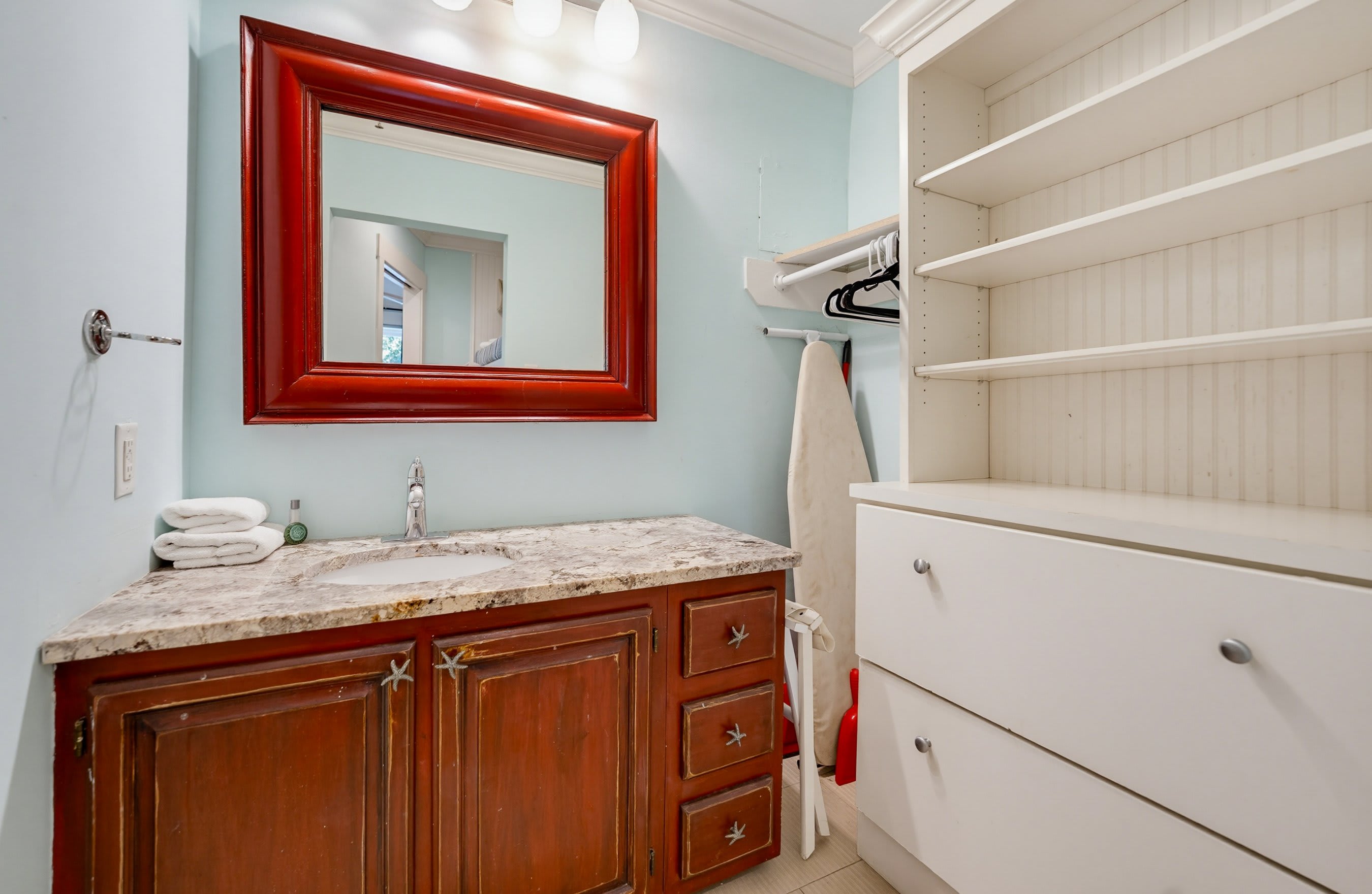 531 Sunsuite | Photo 12