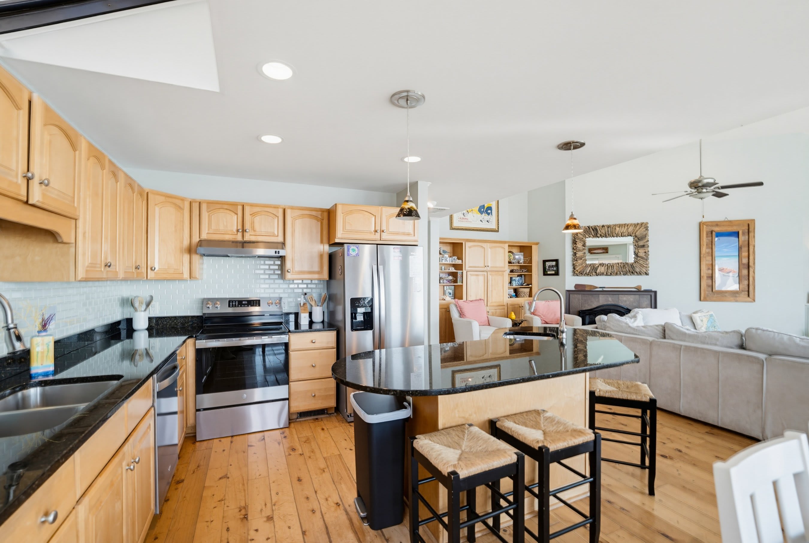 407 Ocean Point Lane | Photo 15