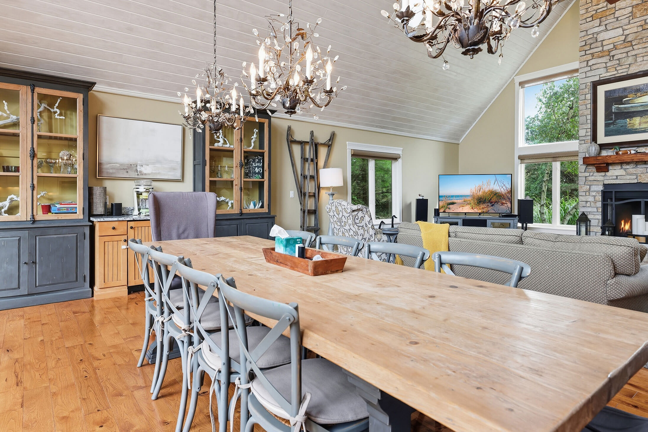 Whether enjoying a leisurely breakfast or a gourmet dinner, this space is equipped for your needs.