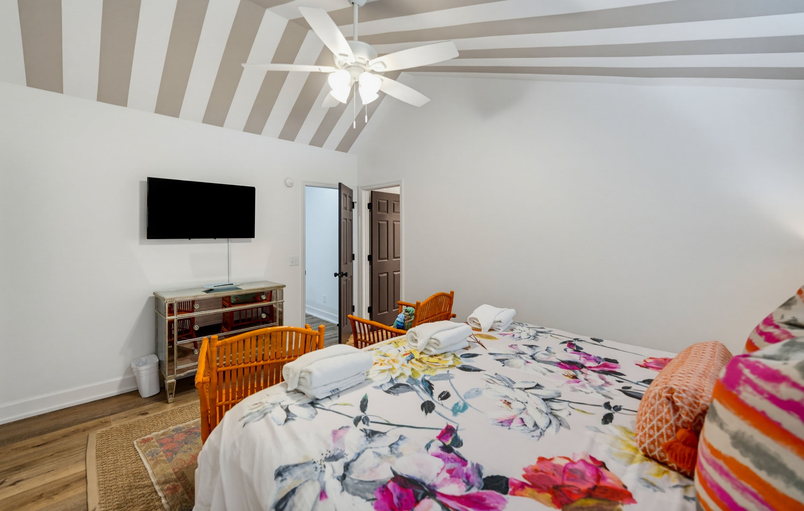 Guest Bedroom Upstairs