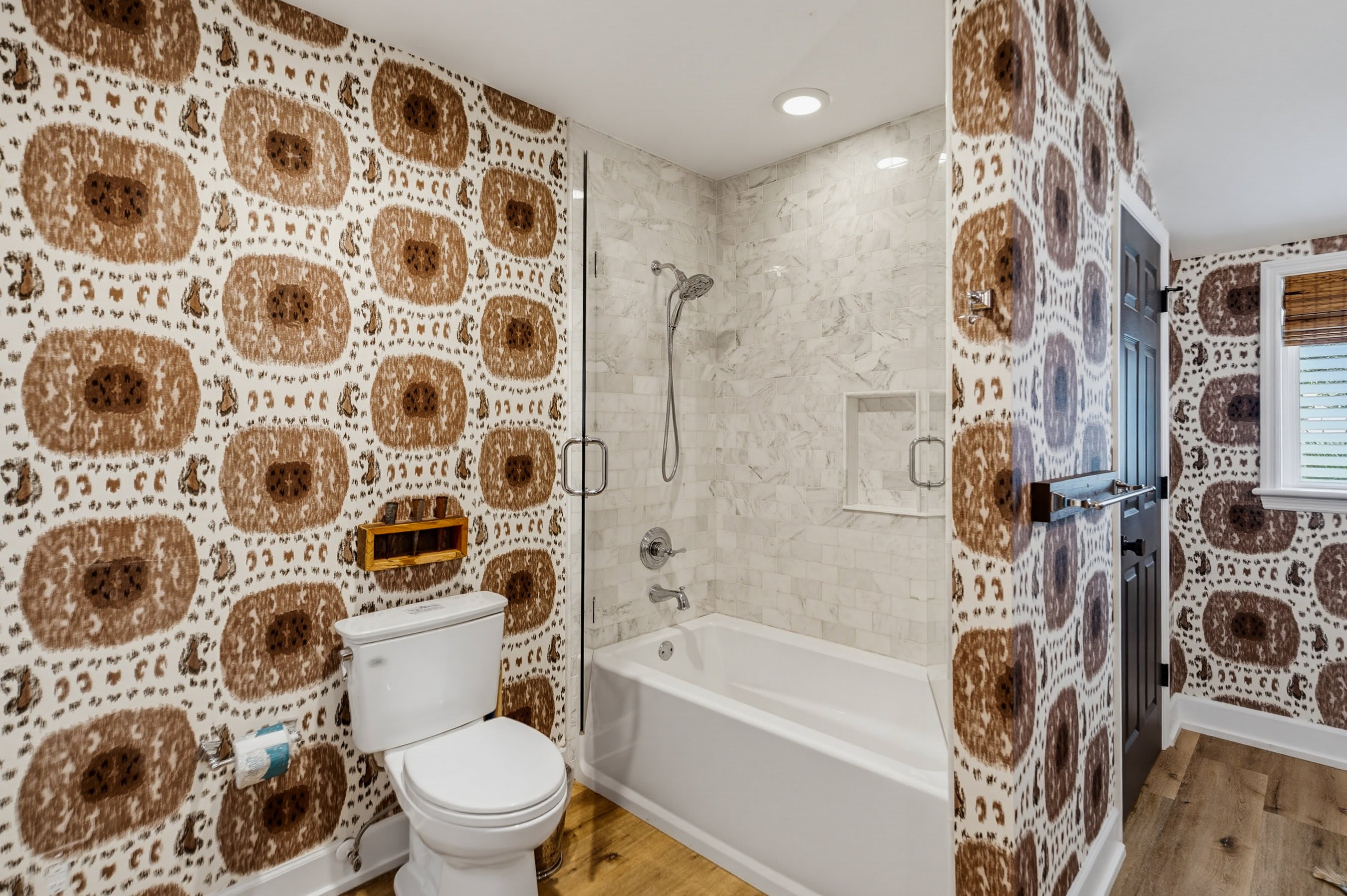 Shared Bathroom Upstairs with Tub Shower Combo and Laundry