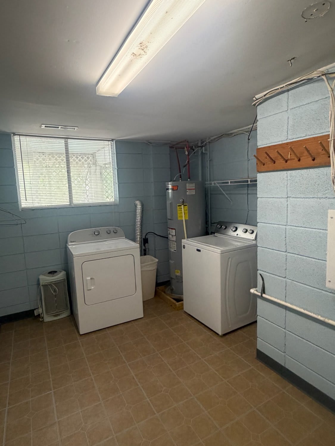 601 Dolphin Road | Photo 15
