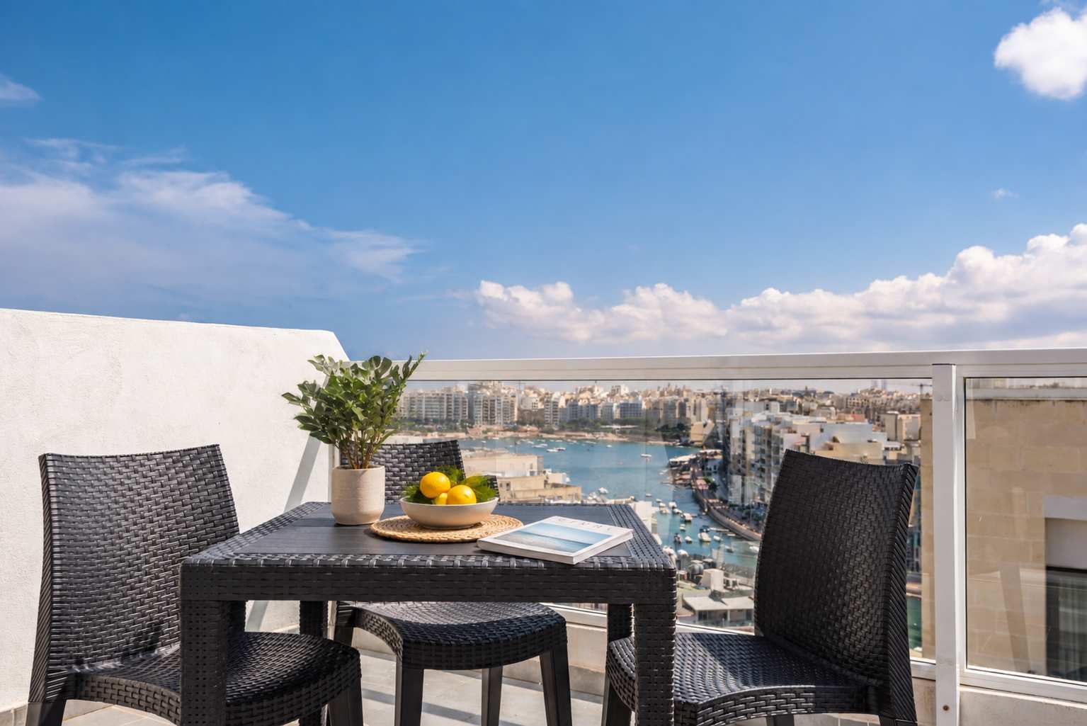 Sea Views & Terrace - 2BR Penthouse, St Julian's — Saint Julian's, Saint Julian — vacation rental