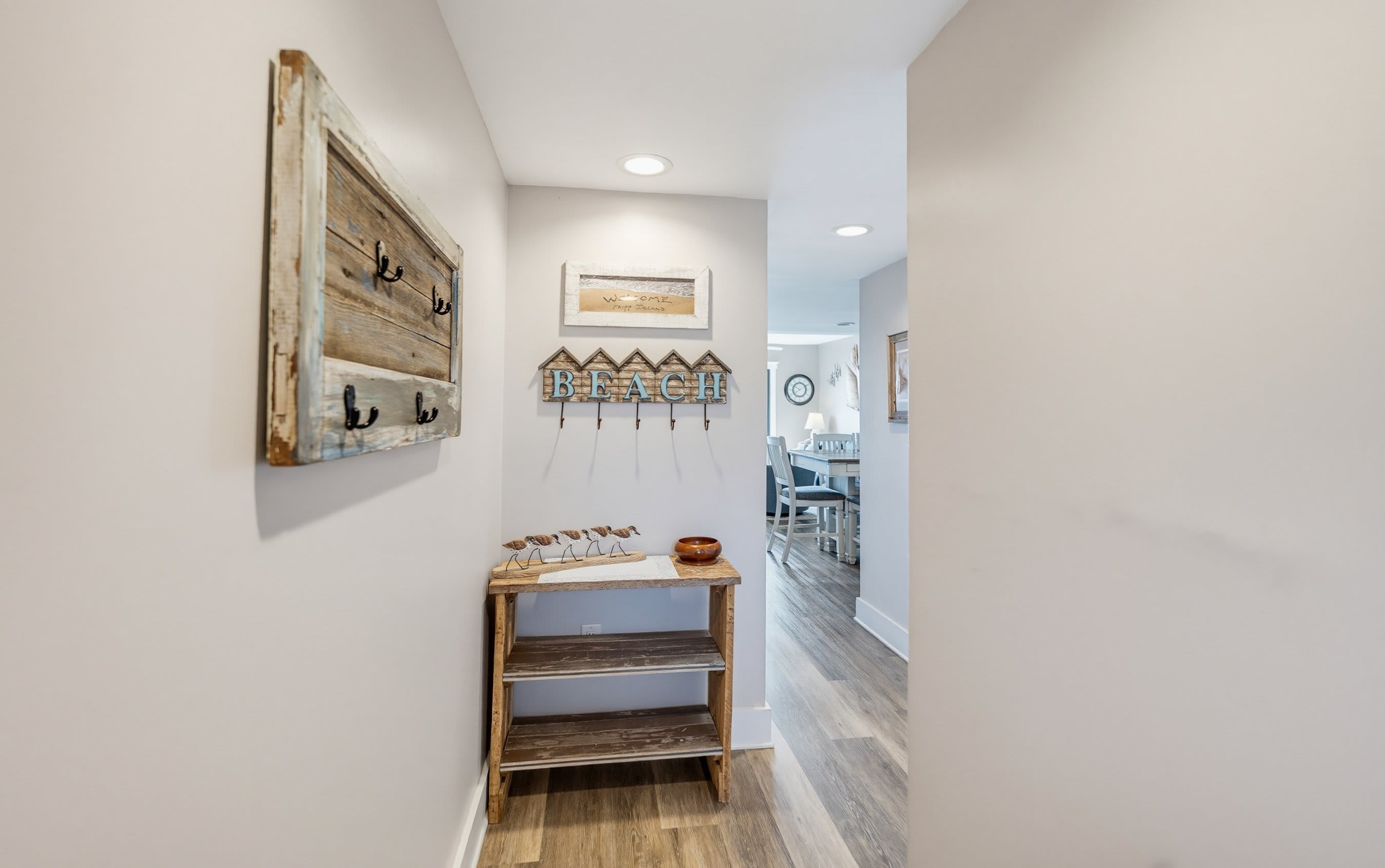 640 Newhaven | Photo 4