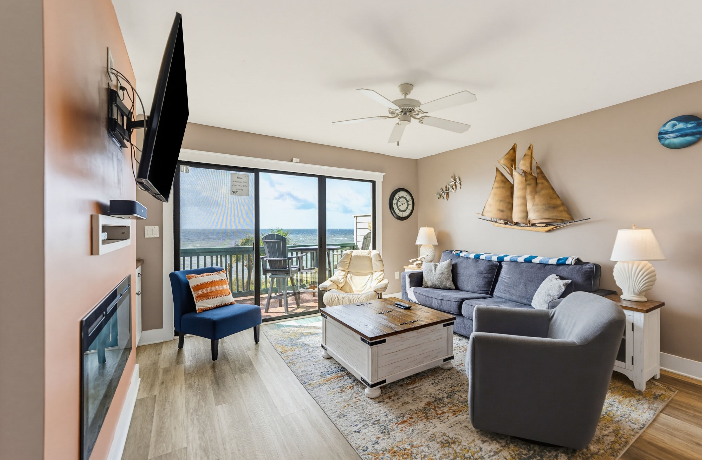 640 Newhaven | Photo 7