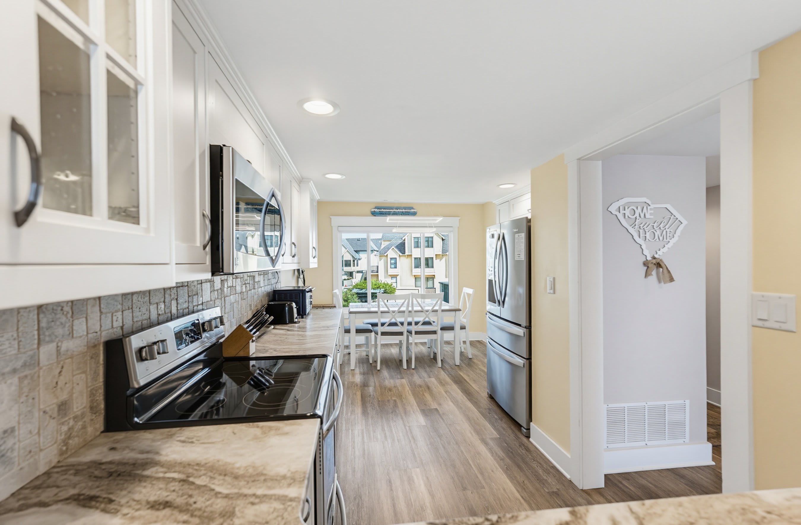 640 Newhaven | Photo 13