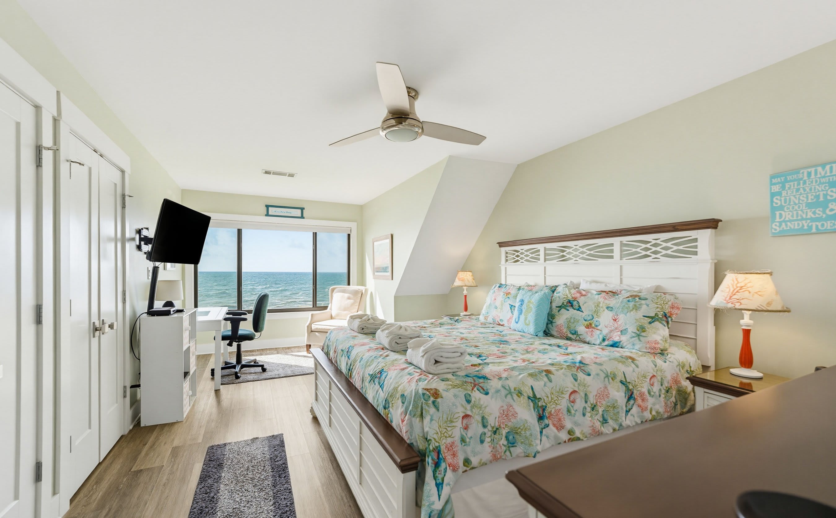 640 Newhaven | Photo 25