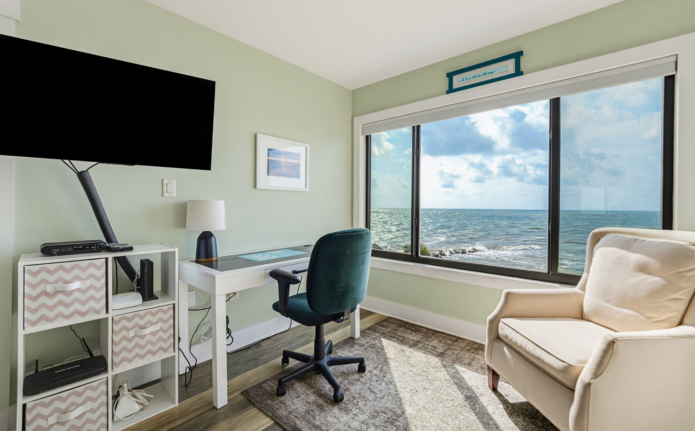 640 Newhaven | Photo 29