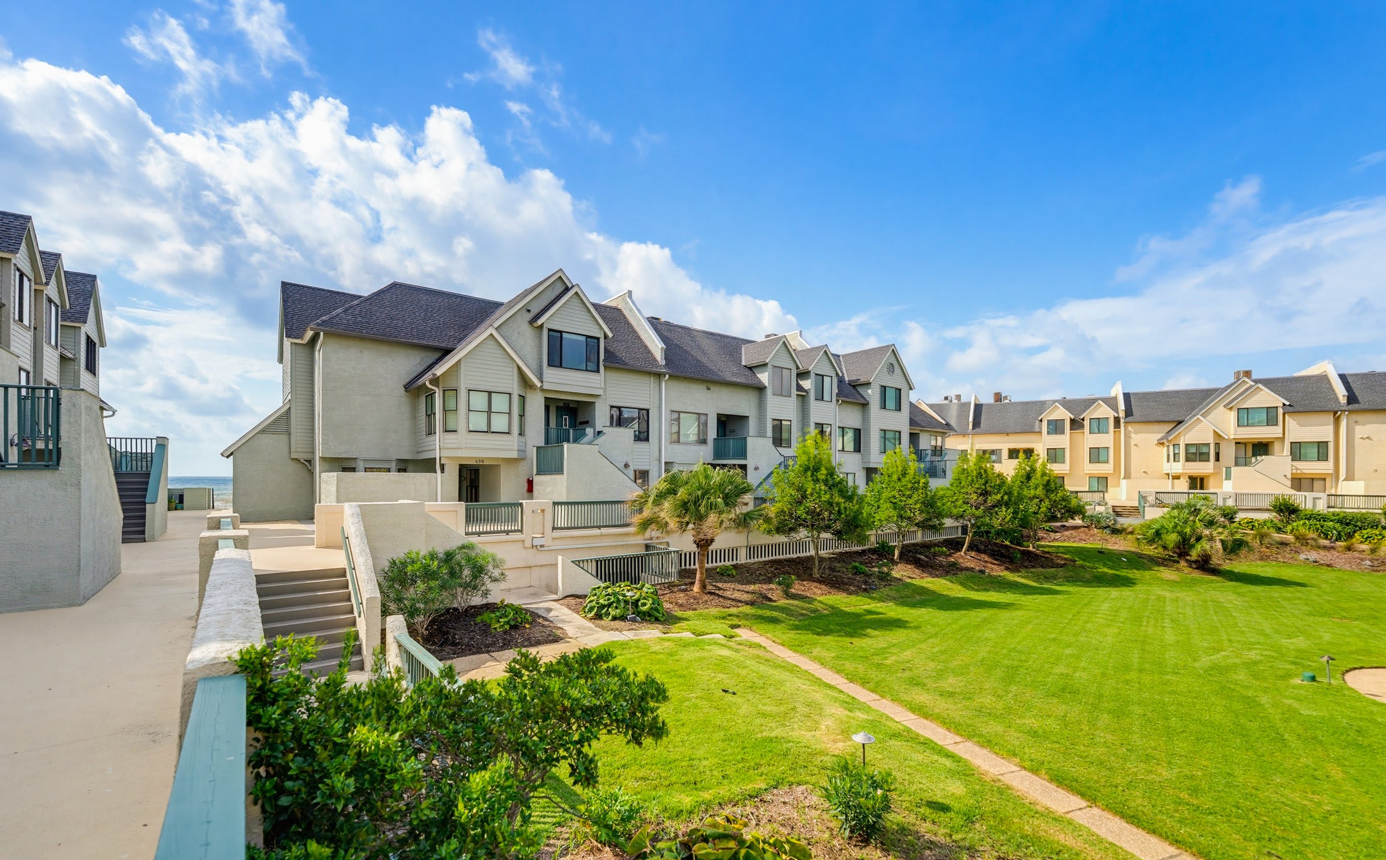 640 Newhaven | Photo 31