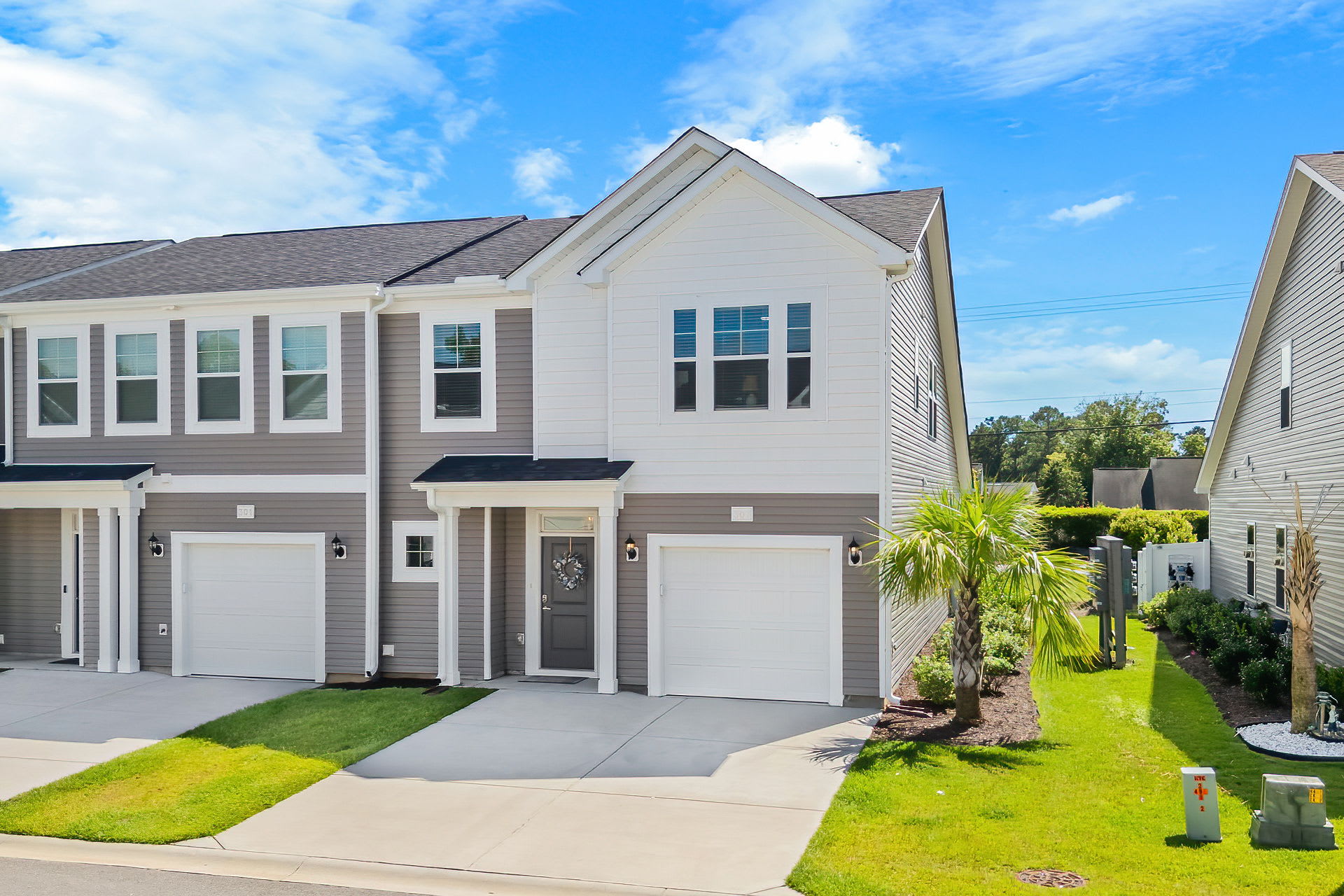 3BR Townhome Close to NMB Sports Beaches
