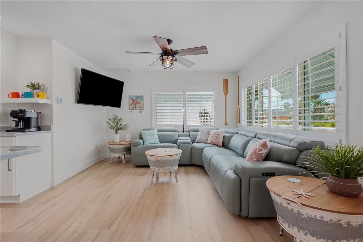 Beach Cottage | Close to the Beach | Pet Friendly