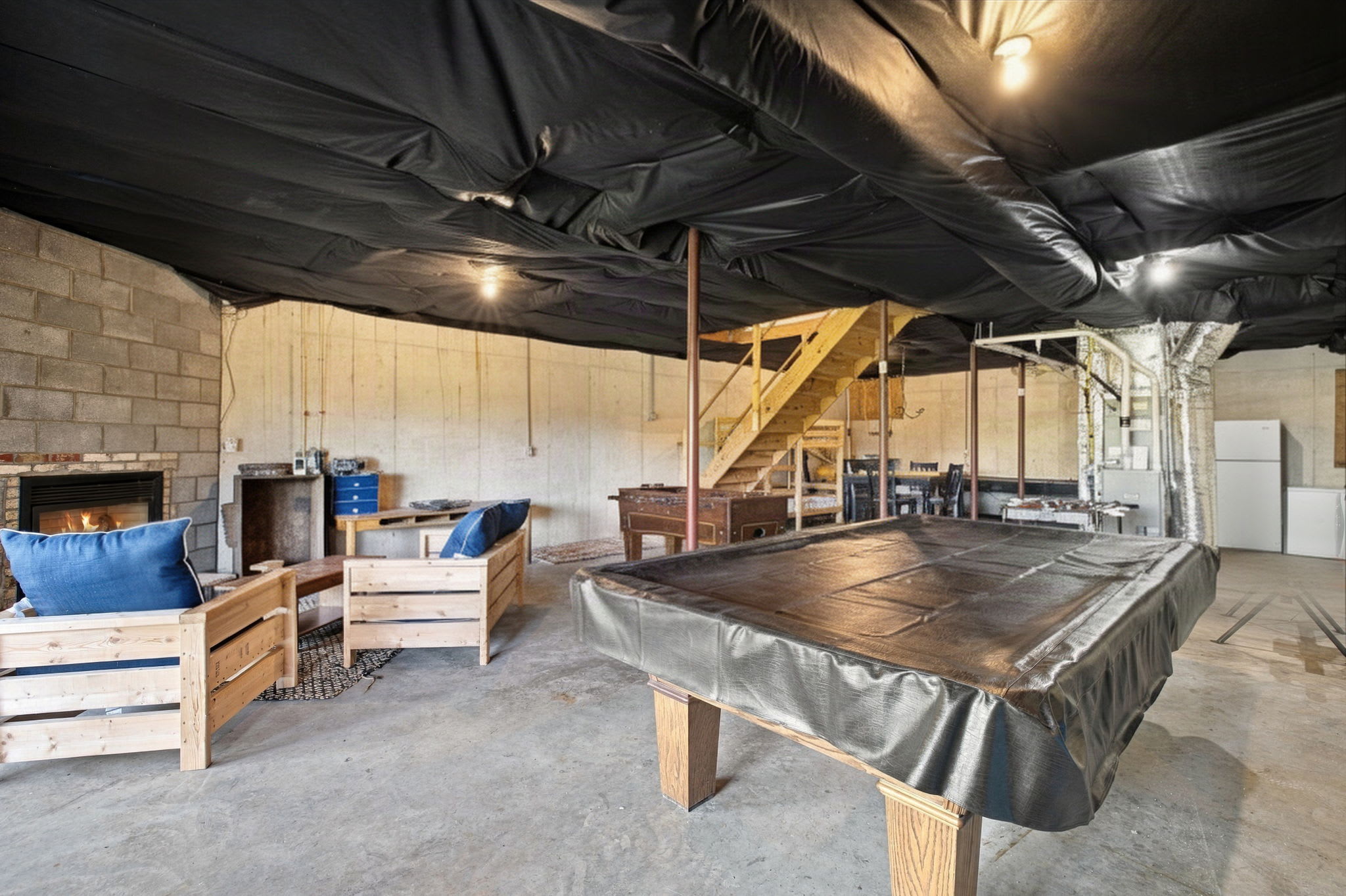Berkeley Springs w/Hot Tub + Game Room + Fire Pit