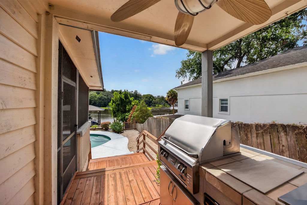 Dockside on Strawberry Creek - Pool, WiFi, AC — photo 4