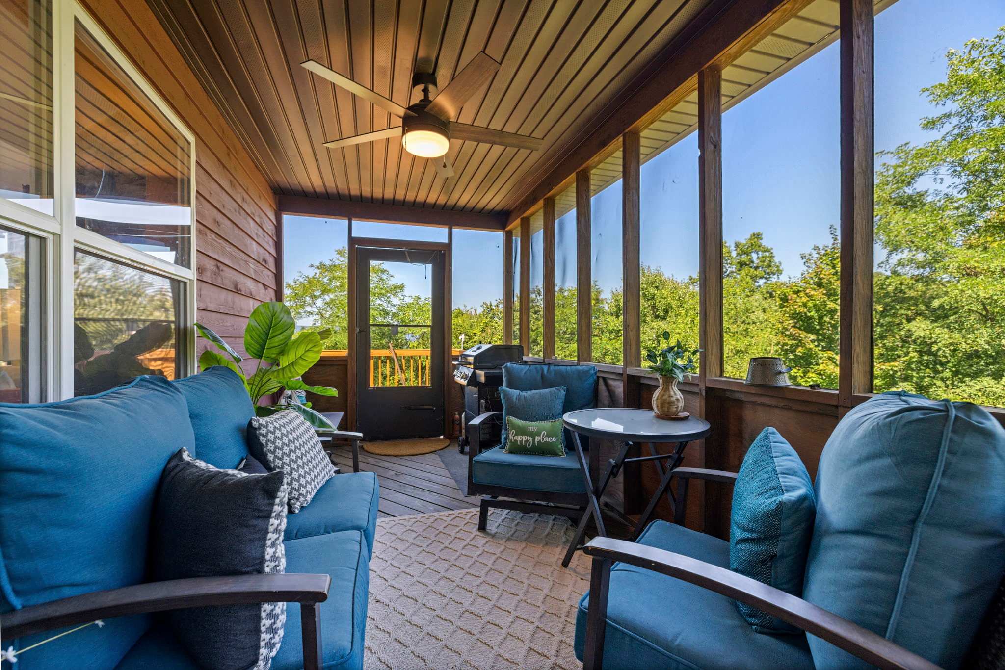 Berkeley Springs w/Hot Tub + Game Room + Fire Pit