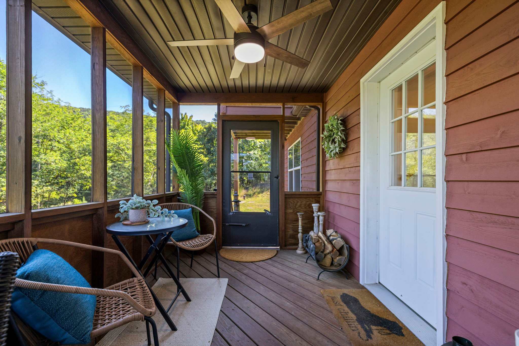 Berkeley Springs w/Hot Tub + Game Room + Fire Pit
