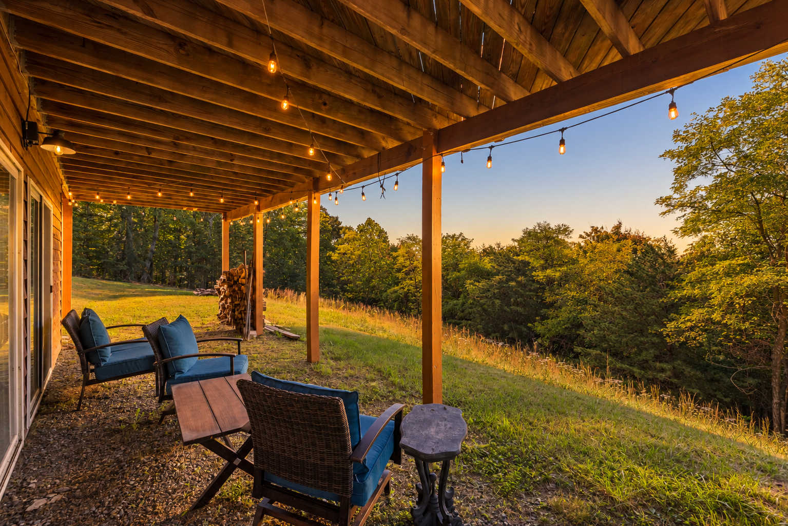 Berkeley Springs w/Hot Tub + Game Room + Fire Pit
