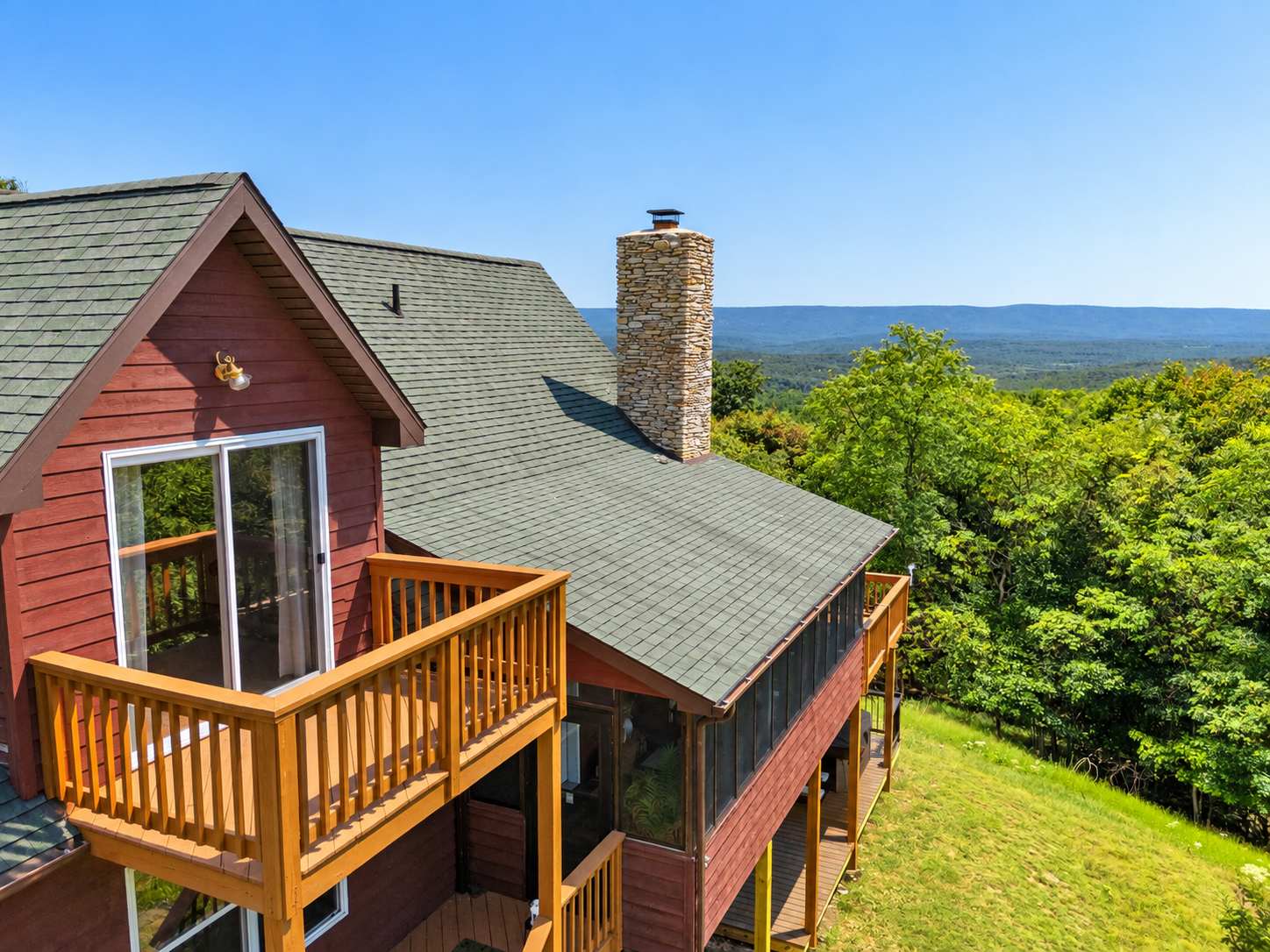Berkeley Springs w/Hot Tub + Game Room + Fire Pit