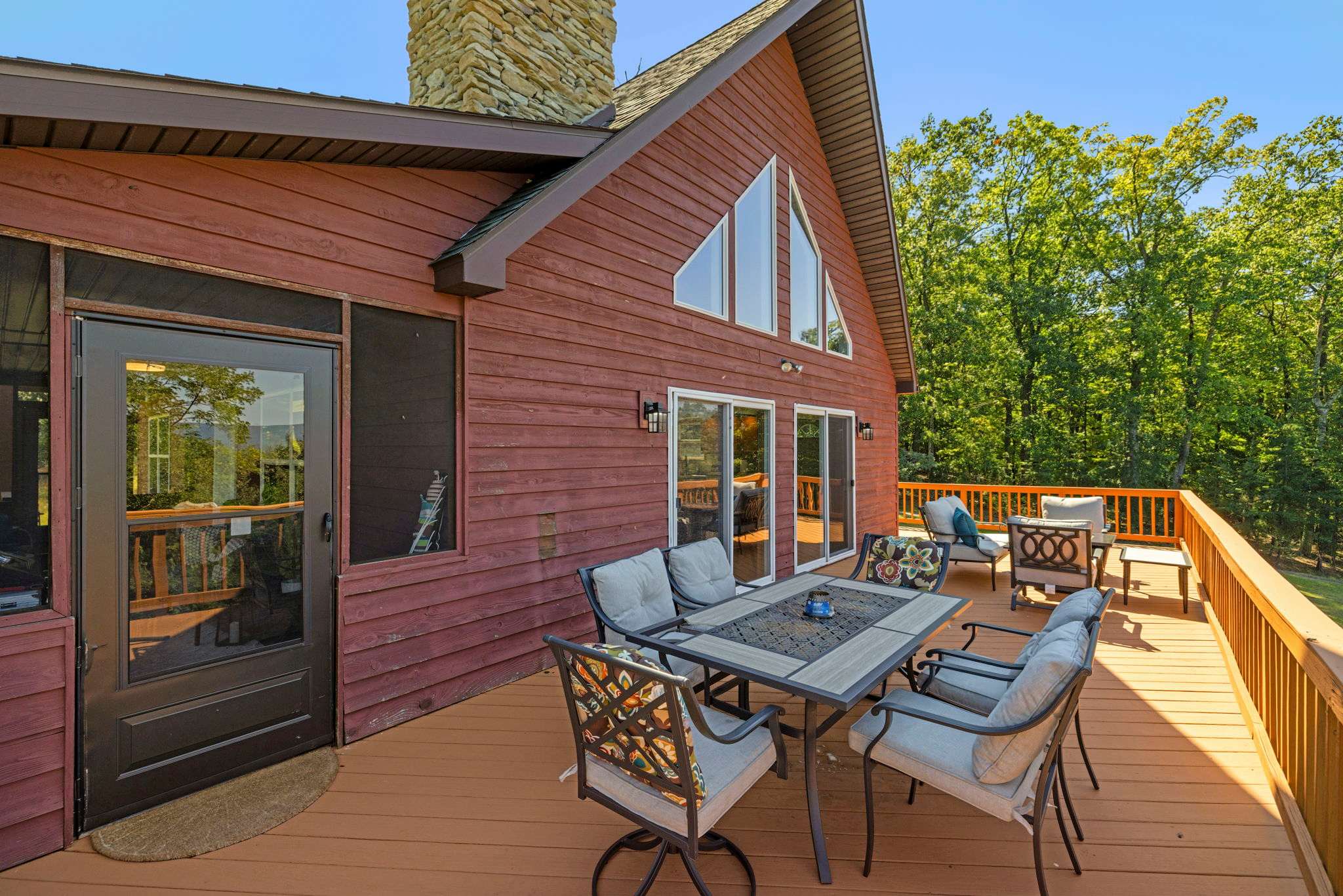 Berkeley Springs w/Hot Tub + Game Room + Fire Pit