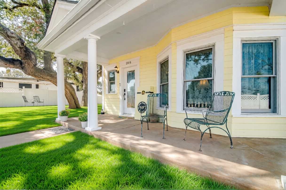 The Main Street House, in the heart of Marble Falls | Photo 7