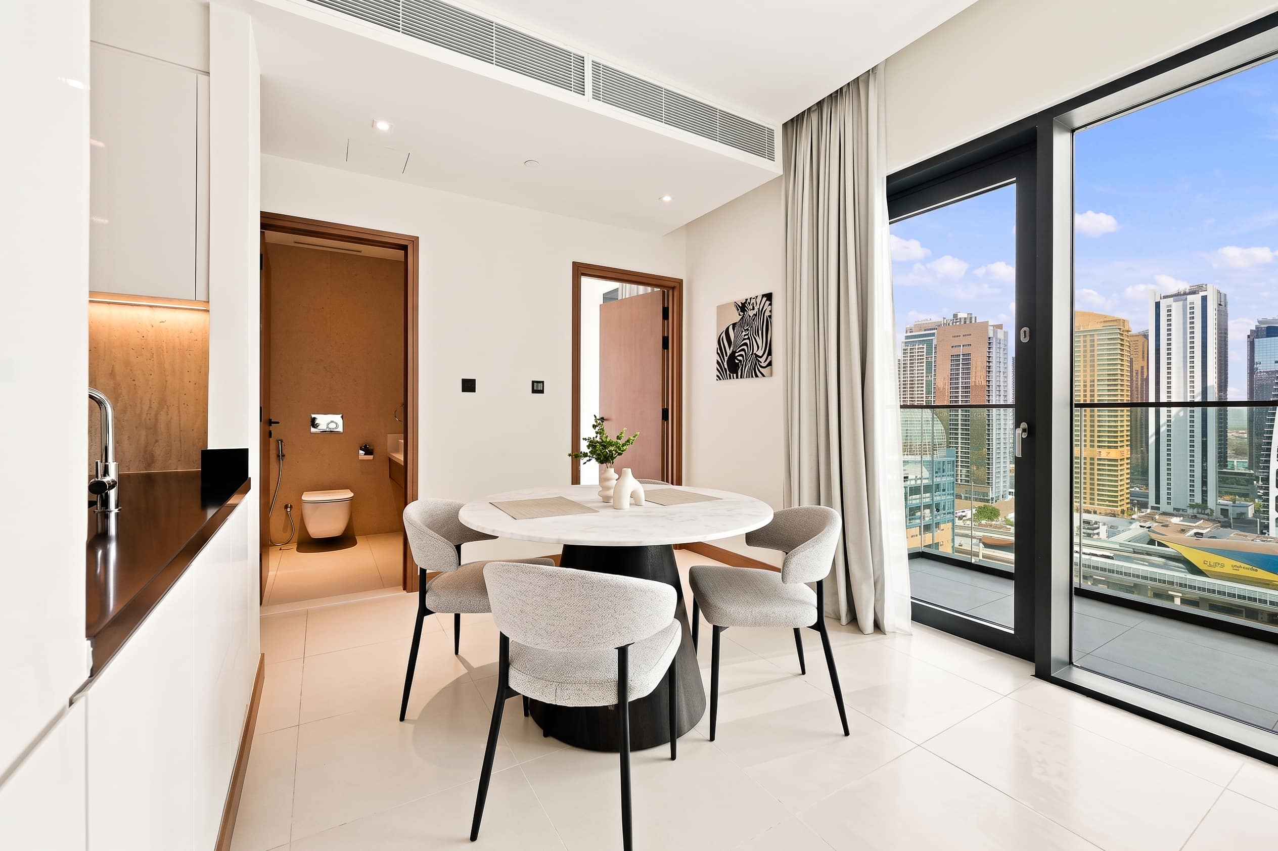 Vida Residences 1BR — photo 9 of 31