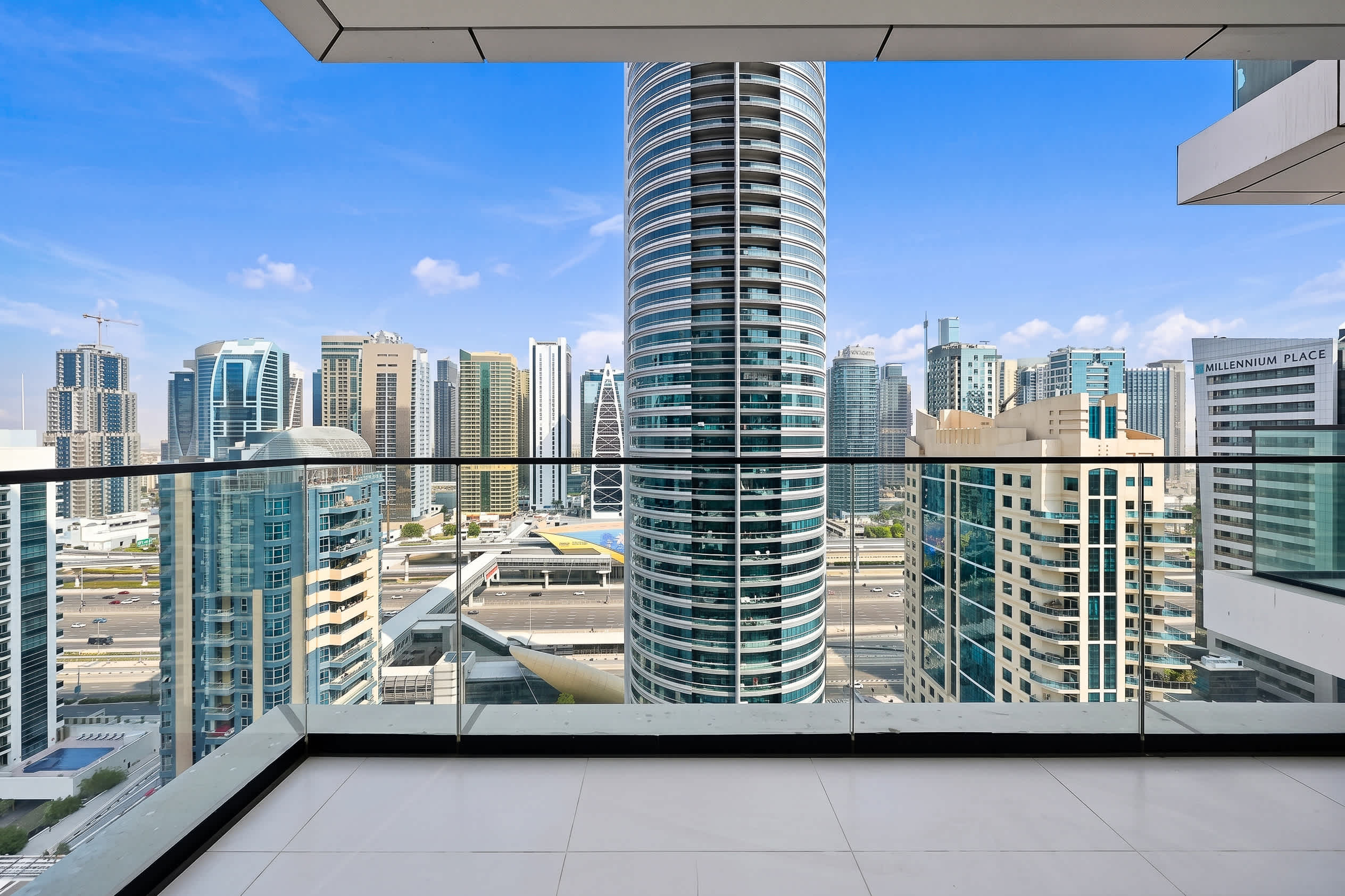 Vida Residences 1BR — photo 13 of 31