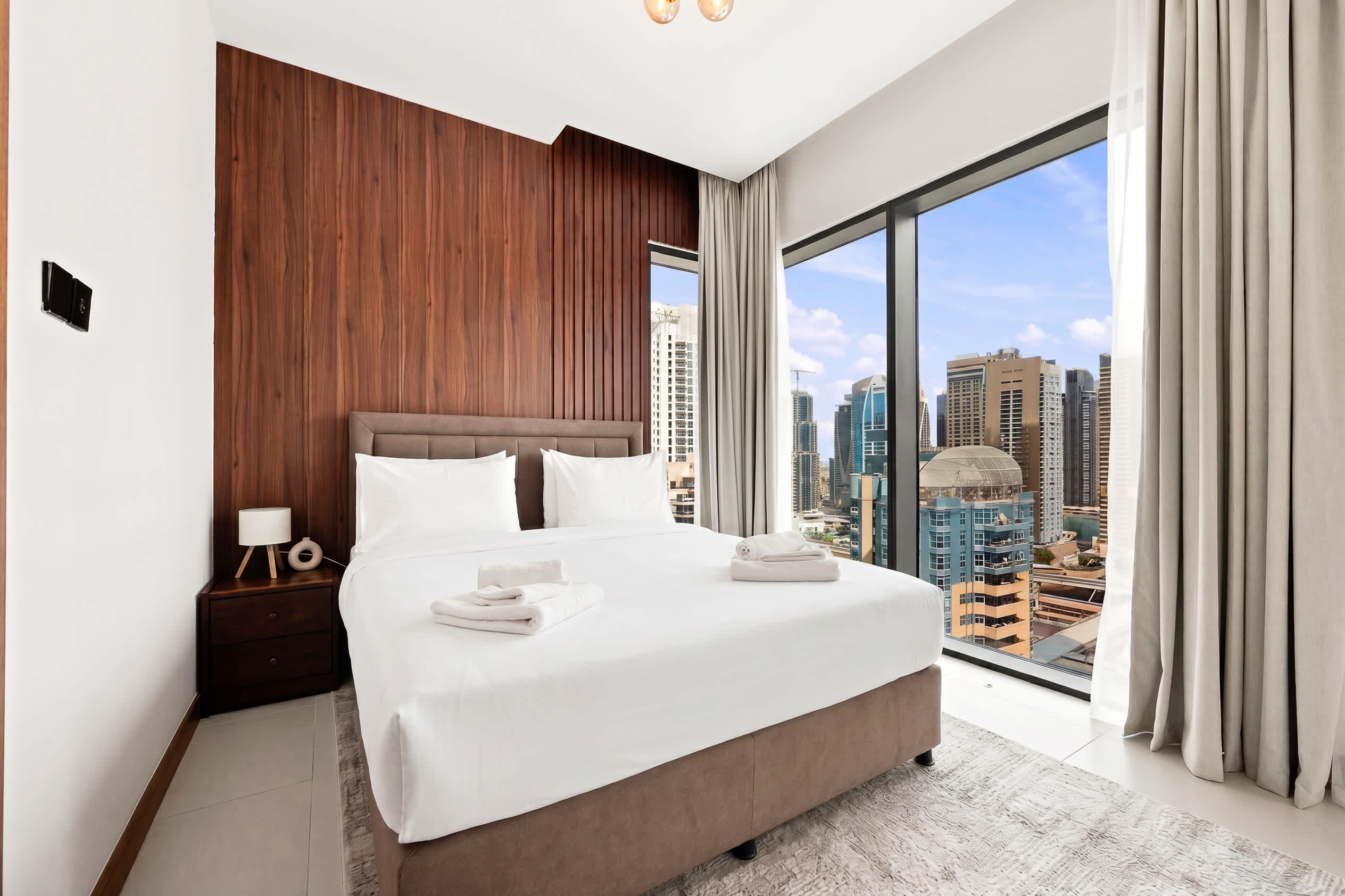Vida Residences 1BR — photo 26 of 31