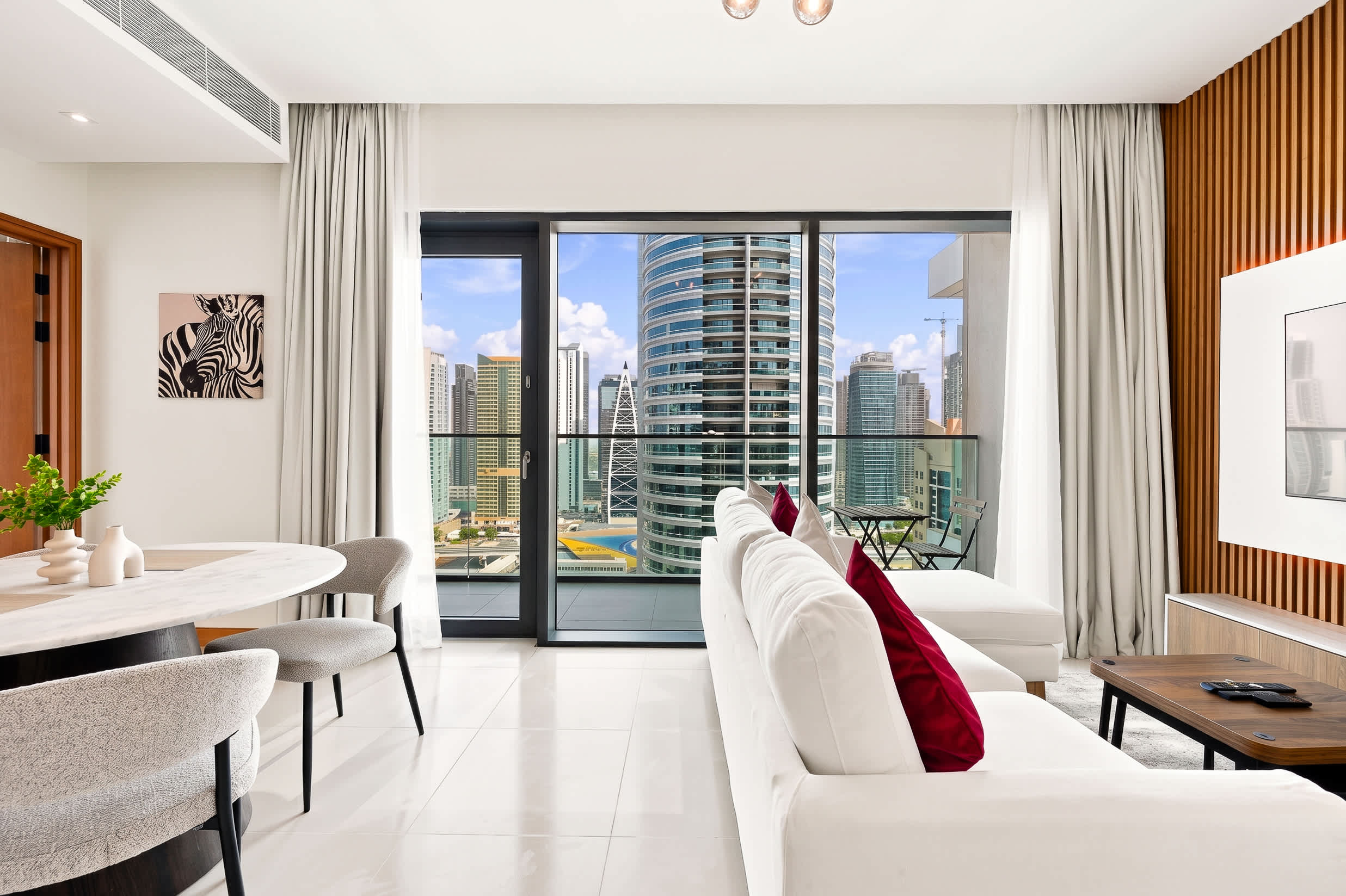 Vida Residences 1BR — photo 27 of 31