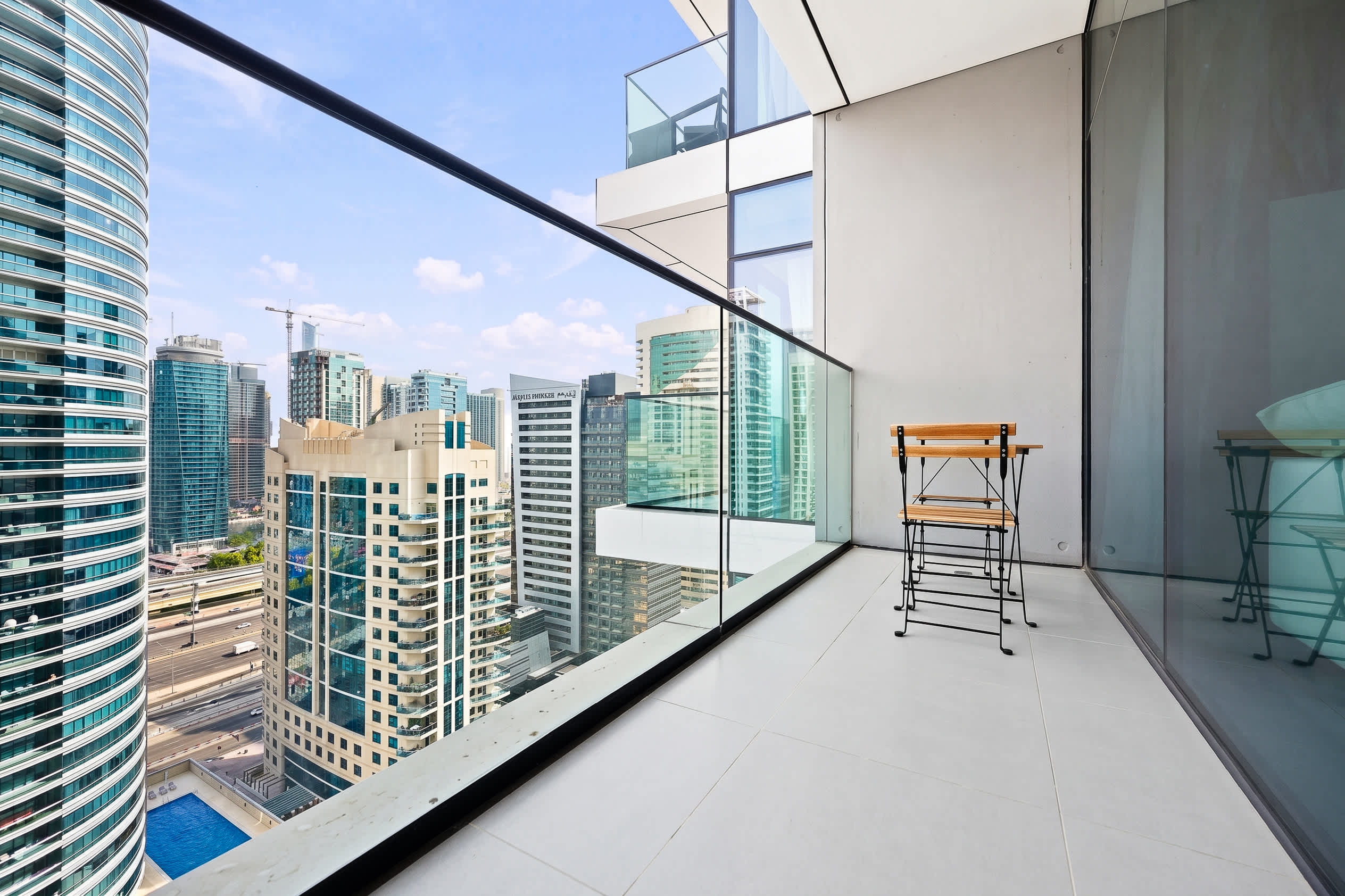 Vida Residences 1BR — photo 31 of 31