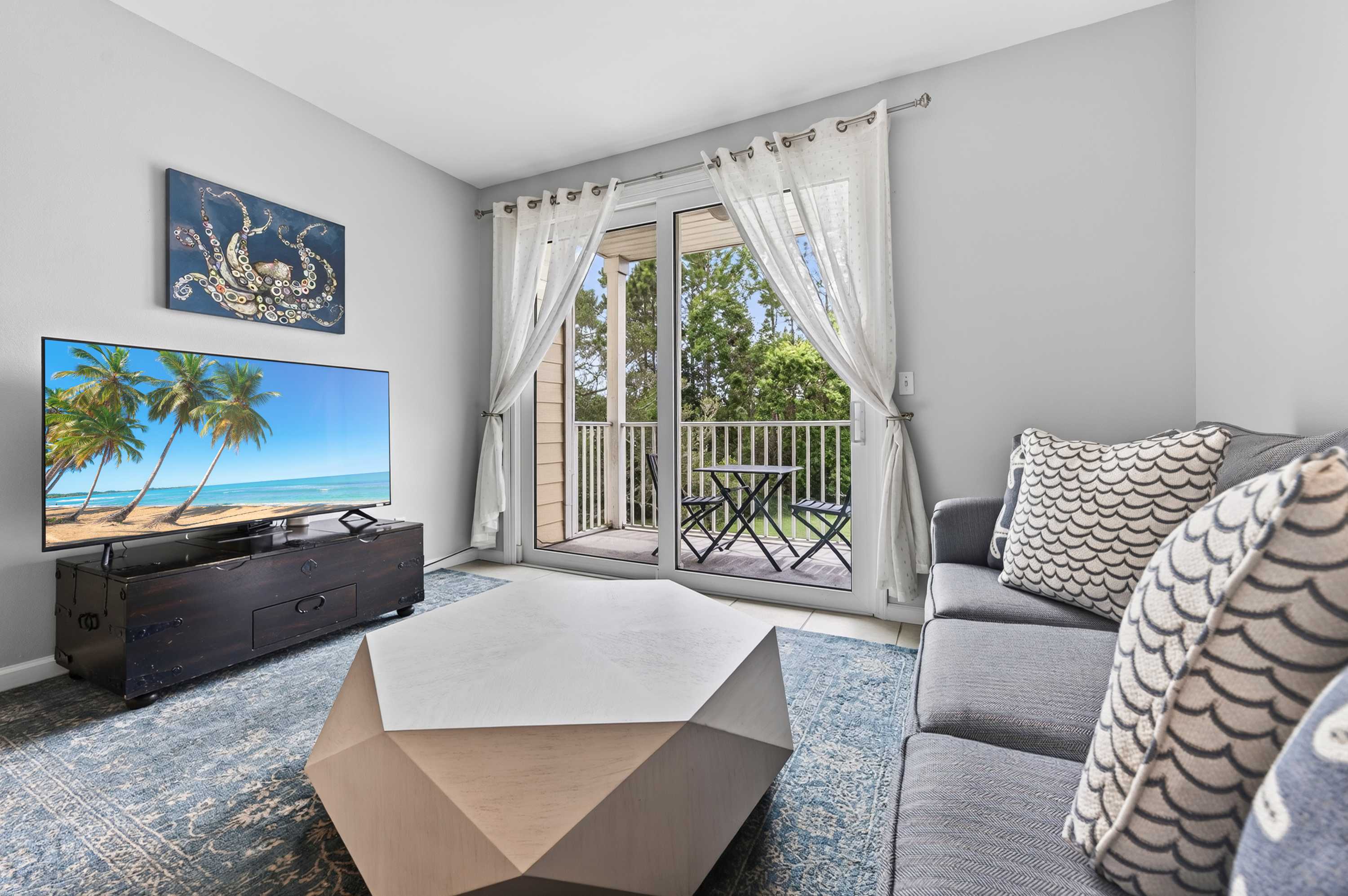 Steps to Grand Blvd | Pool + Beach Nearby | Photo 3