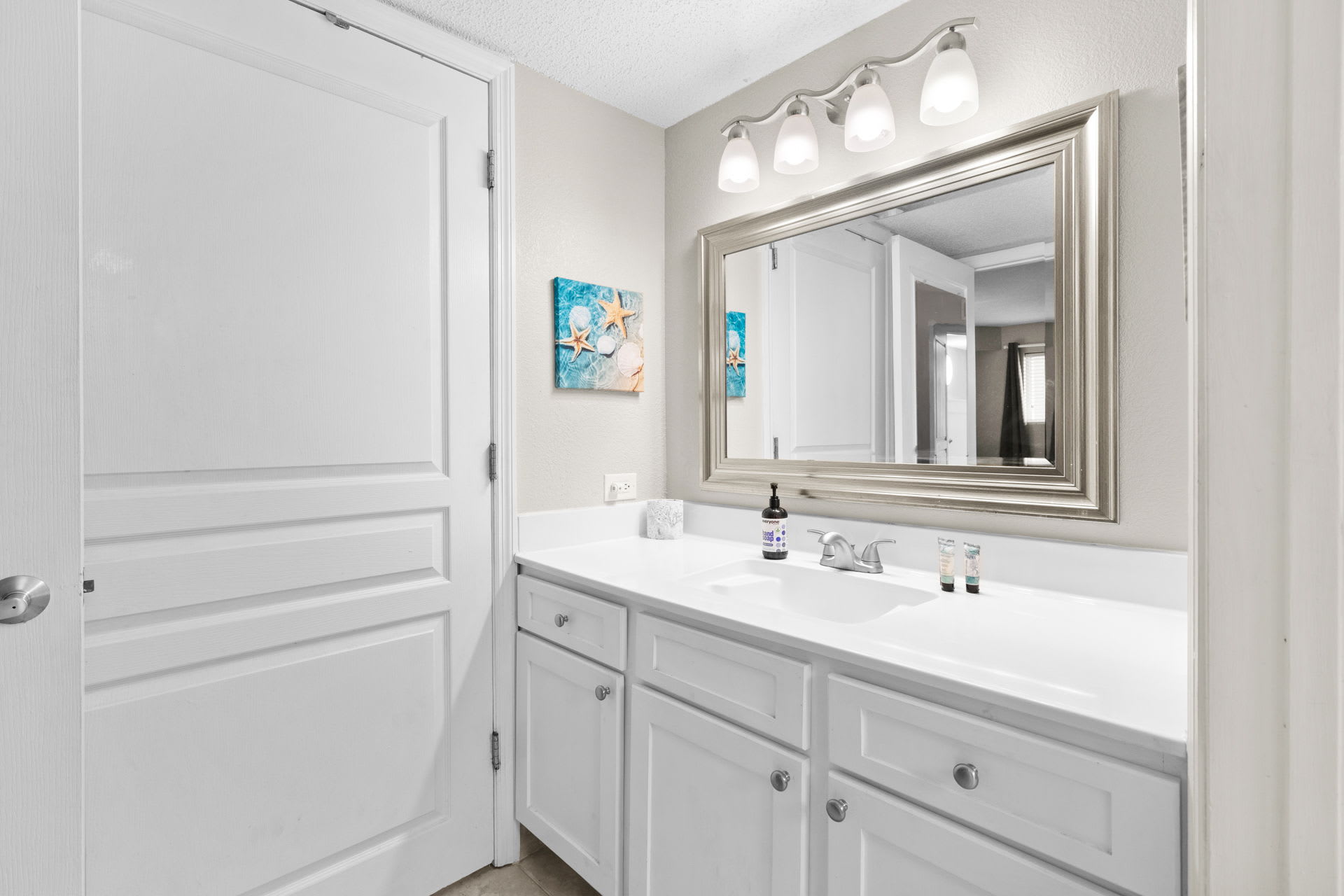 Baywatch 405 Oceanfront | Photo 31