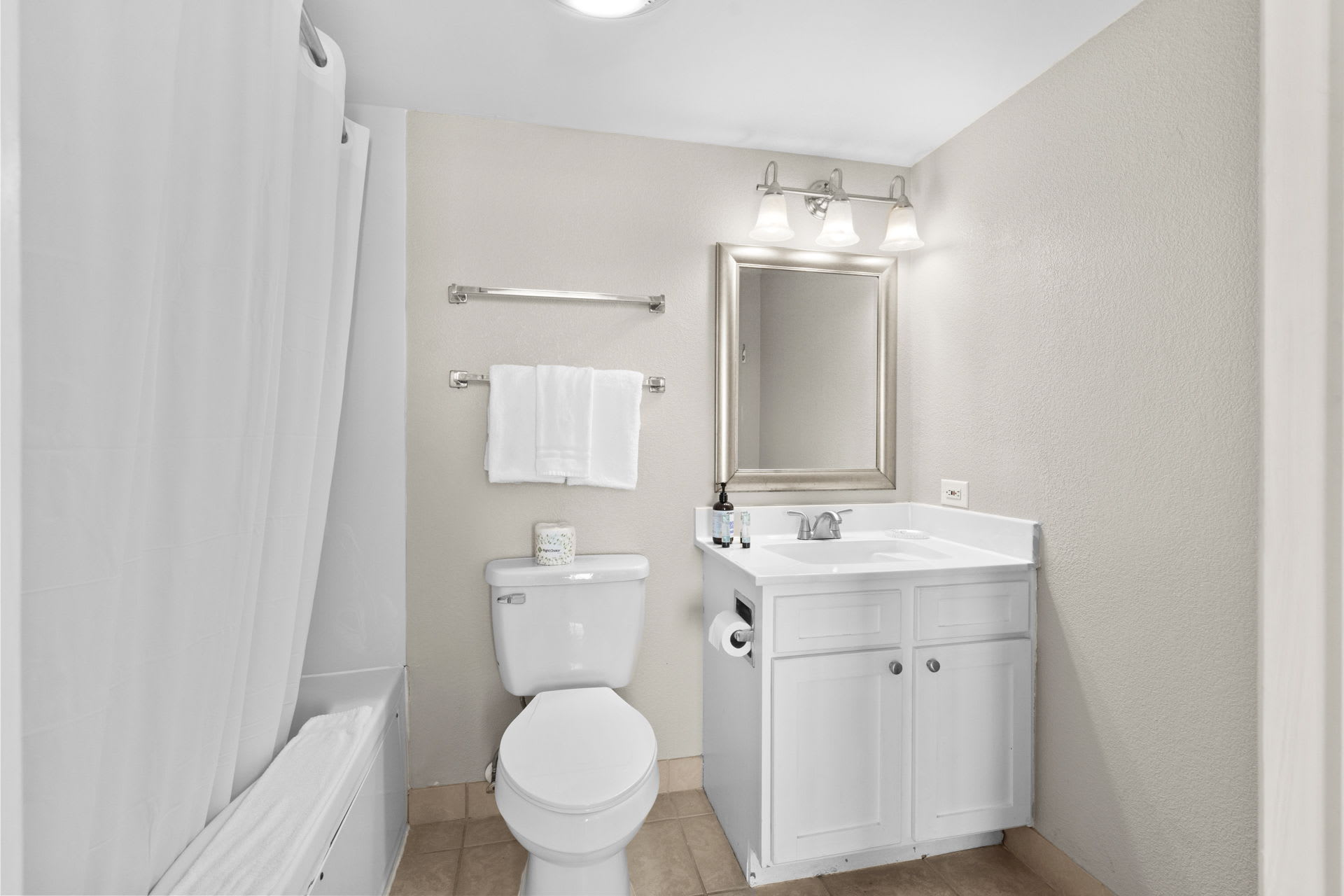 Baywatch 405 Oceanfront | Photo 27
