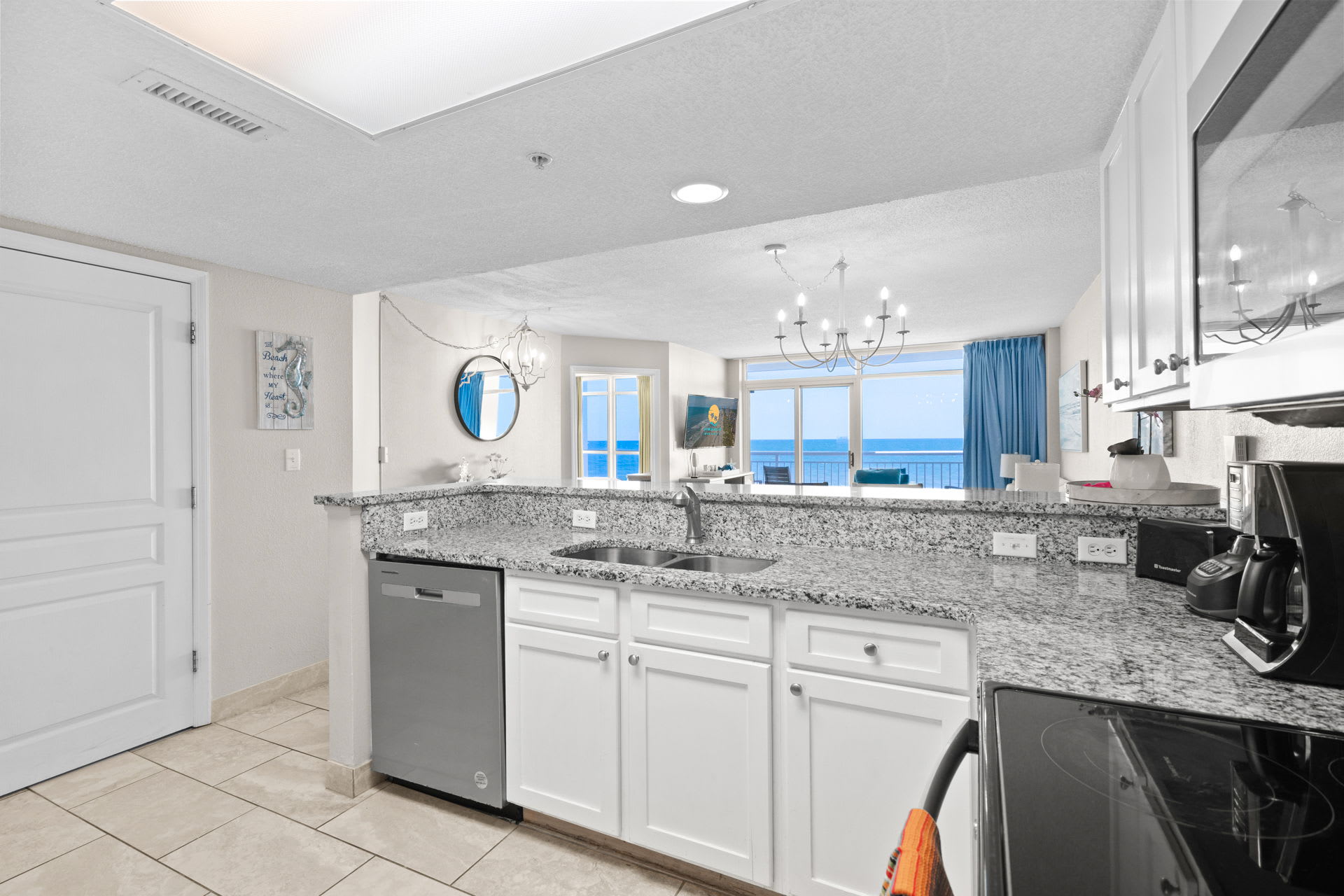 Baywatch 405 Oceanfront | Photo 21