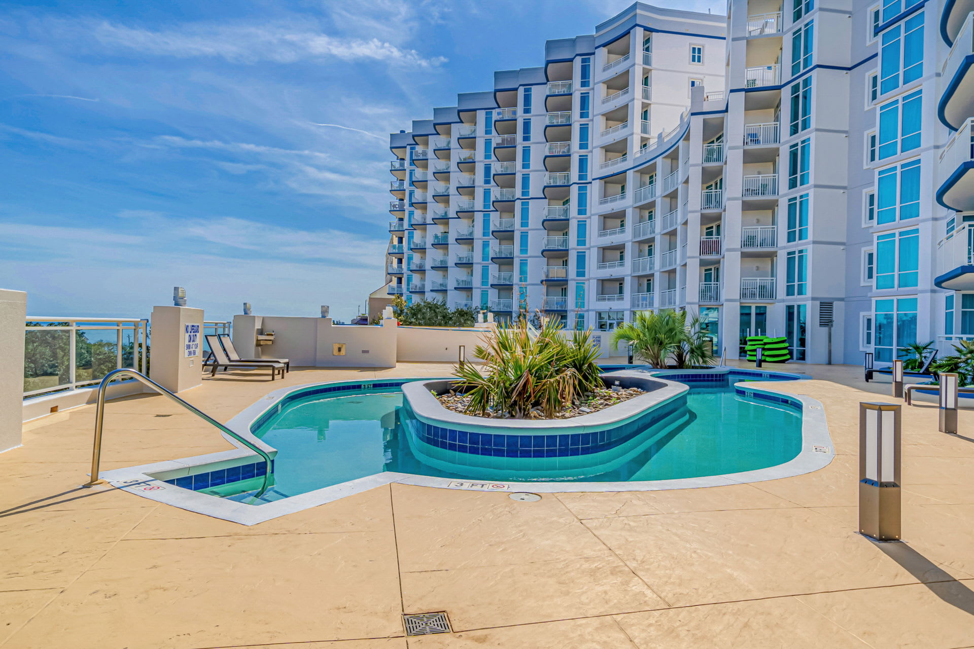 Horizon at 77th 702 Ocean View | Photo 5