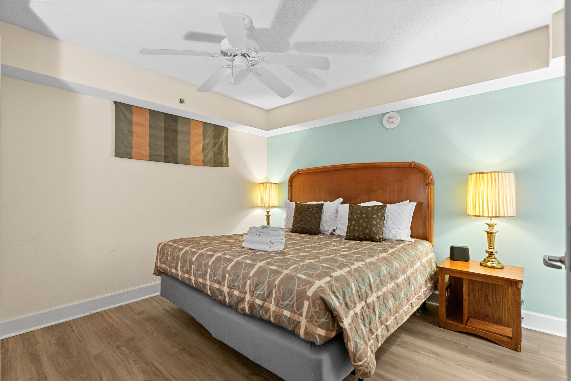 Horizon at 77th 702 Ocean View | Photo 25