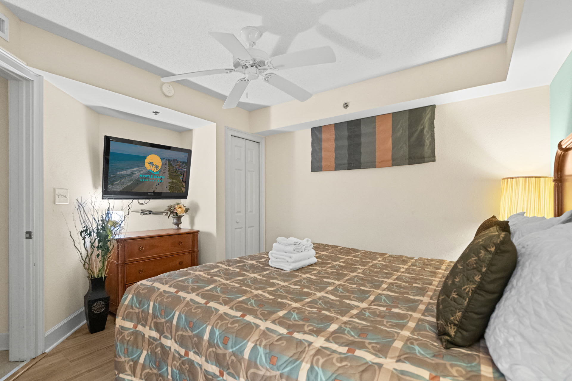Horizon at 77th 702 Ocean View | Photo 27