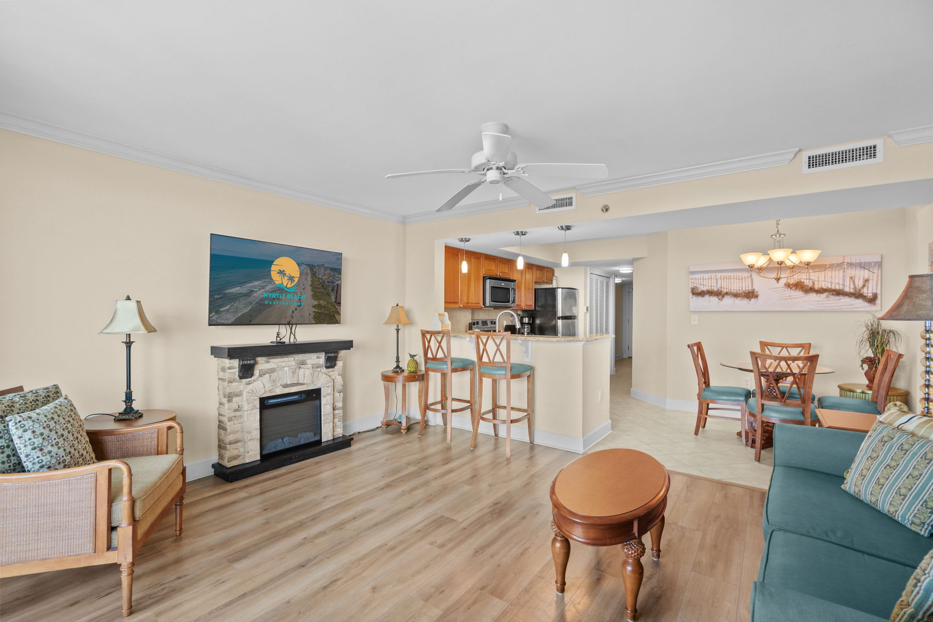 Horizon at 77th 702 Ocean View | Photo 9