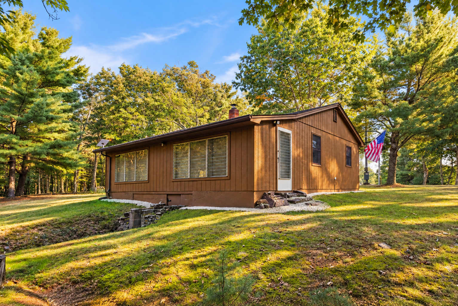 Explore the property’s 26 acres, play outdoor games, grill dinner, gather around the fire pit, or simply settle in and watch the sun disappear behind the mountains.
