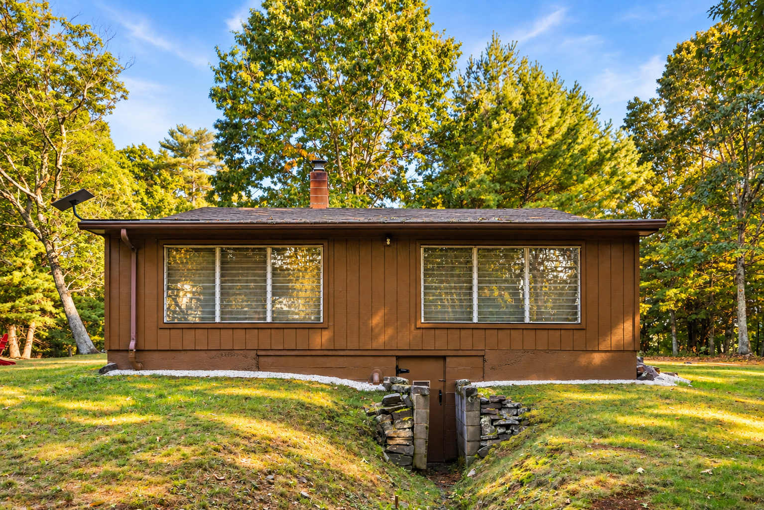 26 Private Acres + Panoramic Mountain Views + WiFi