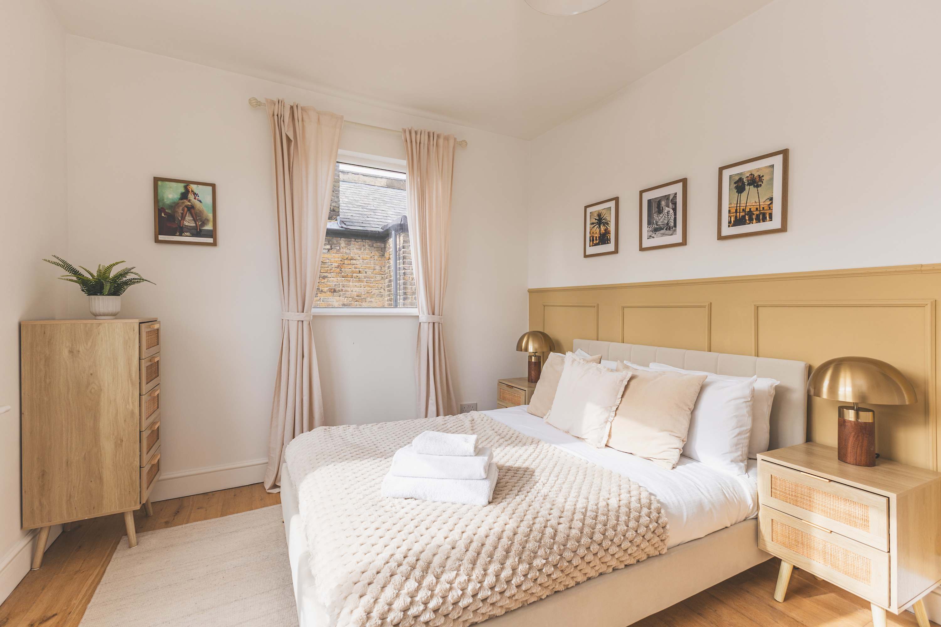 Stylish 3BED flat, great location in Holland Road 100 NW10 5AY - Property image 6 - VivreStays