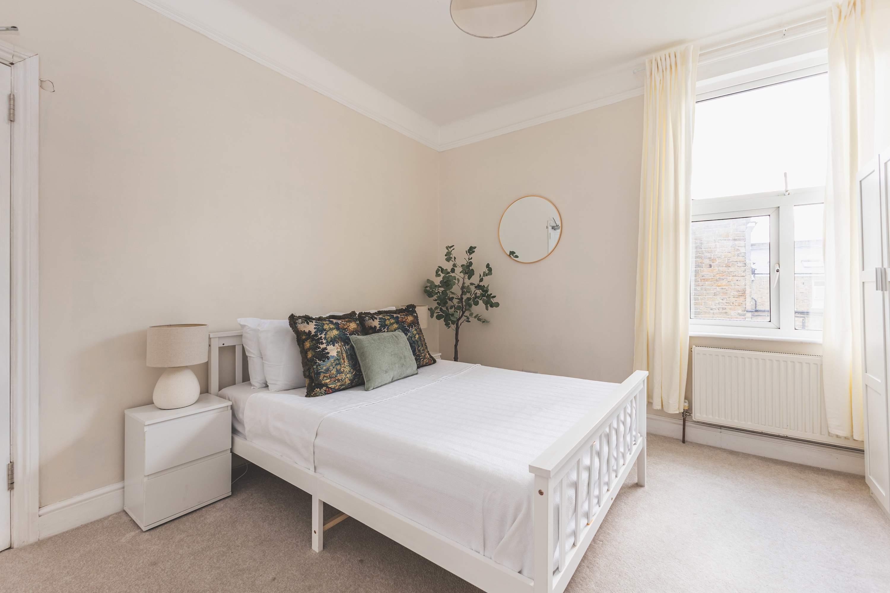 Stylish 3BED flat, great location in Holland Road 100 NW10 5AY - Property image 7 - VivreStays