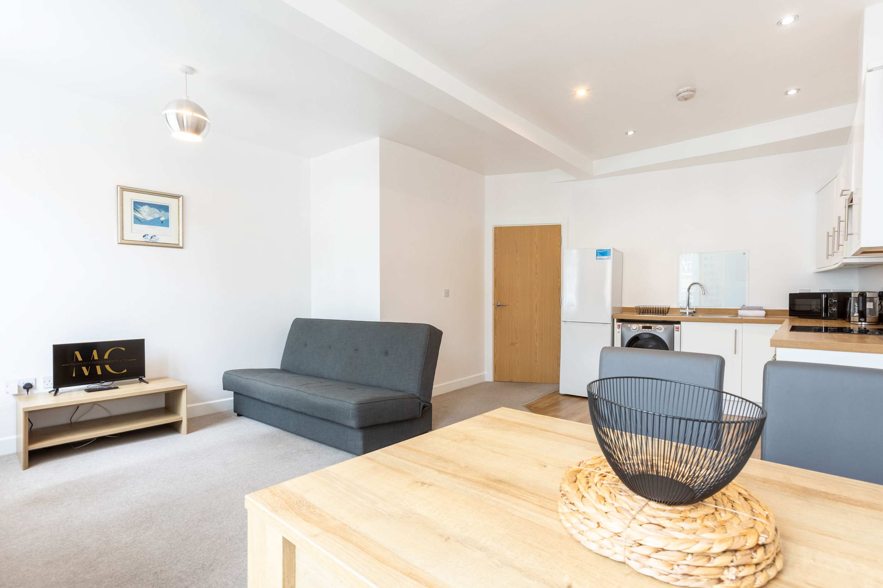 Charming Kendal Flat With Town Centre Location in Market Place 29 LA9 4TP - Property image 2 - VivreStays