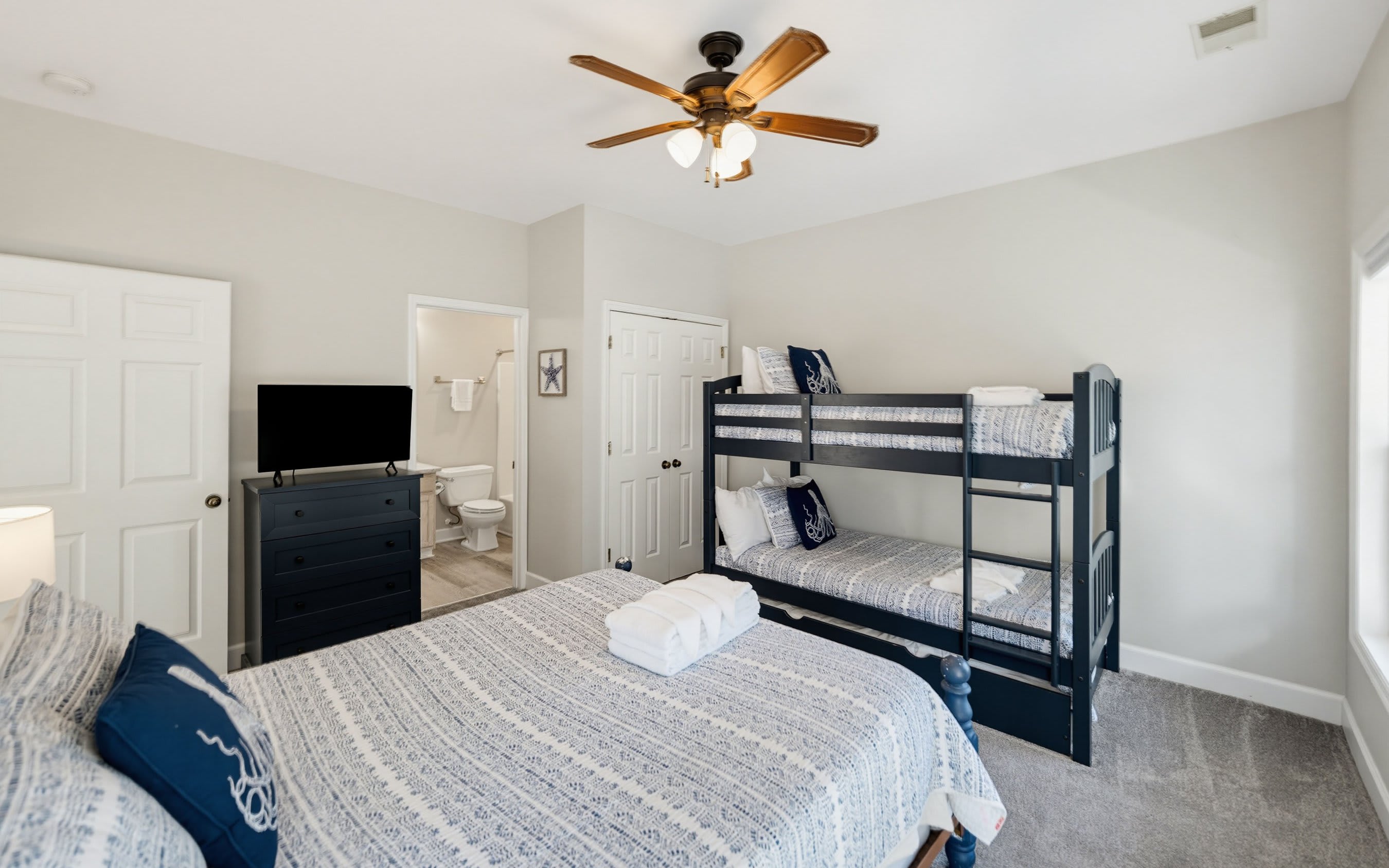Bunk Bedroom