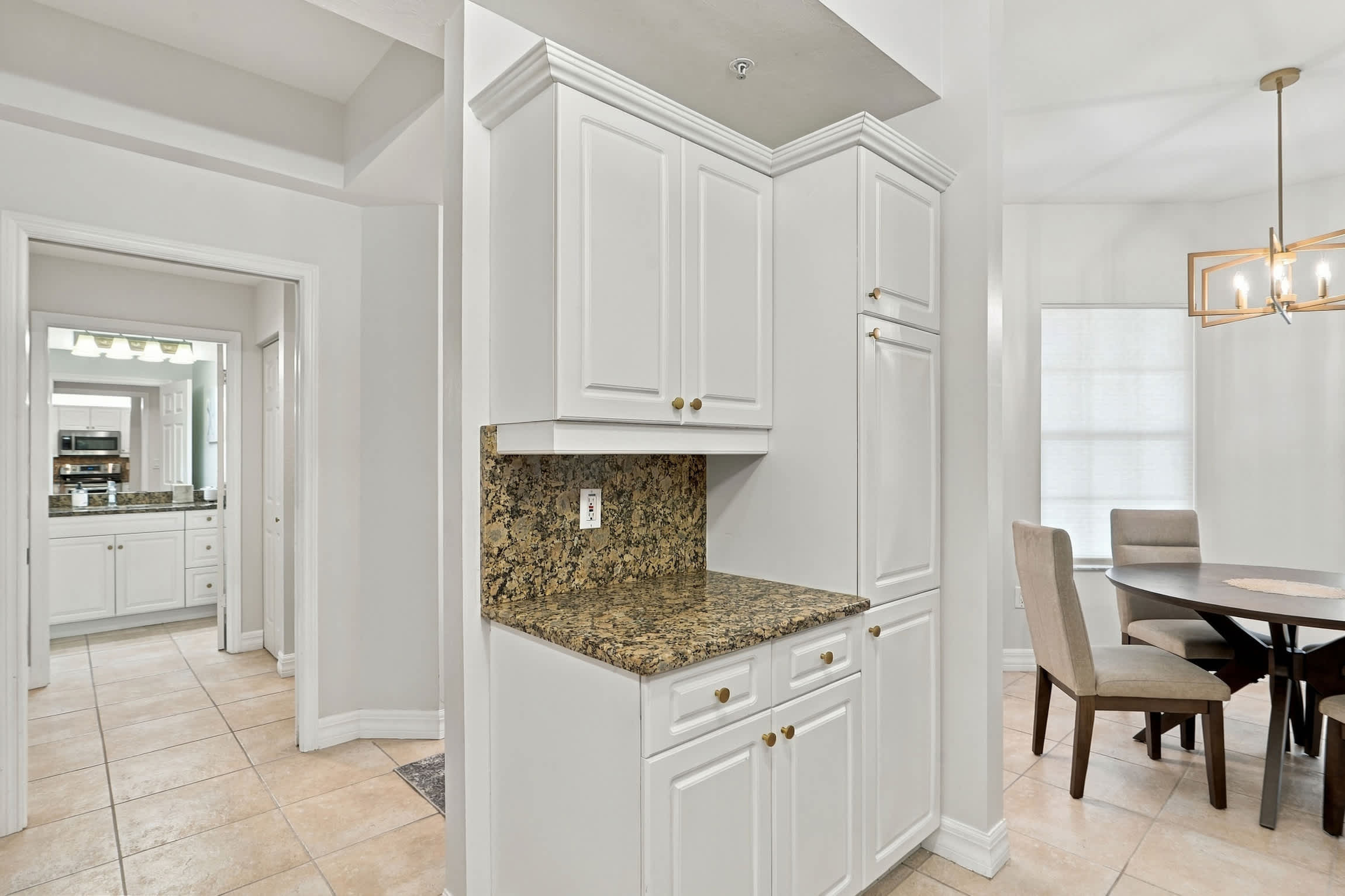 Bayfront Naples Downtown Waterfront Living with Rooftop Pool Restaurants | Photo 10